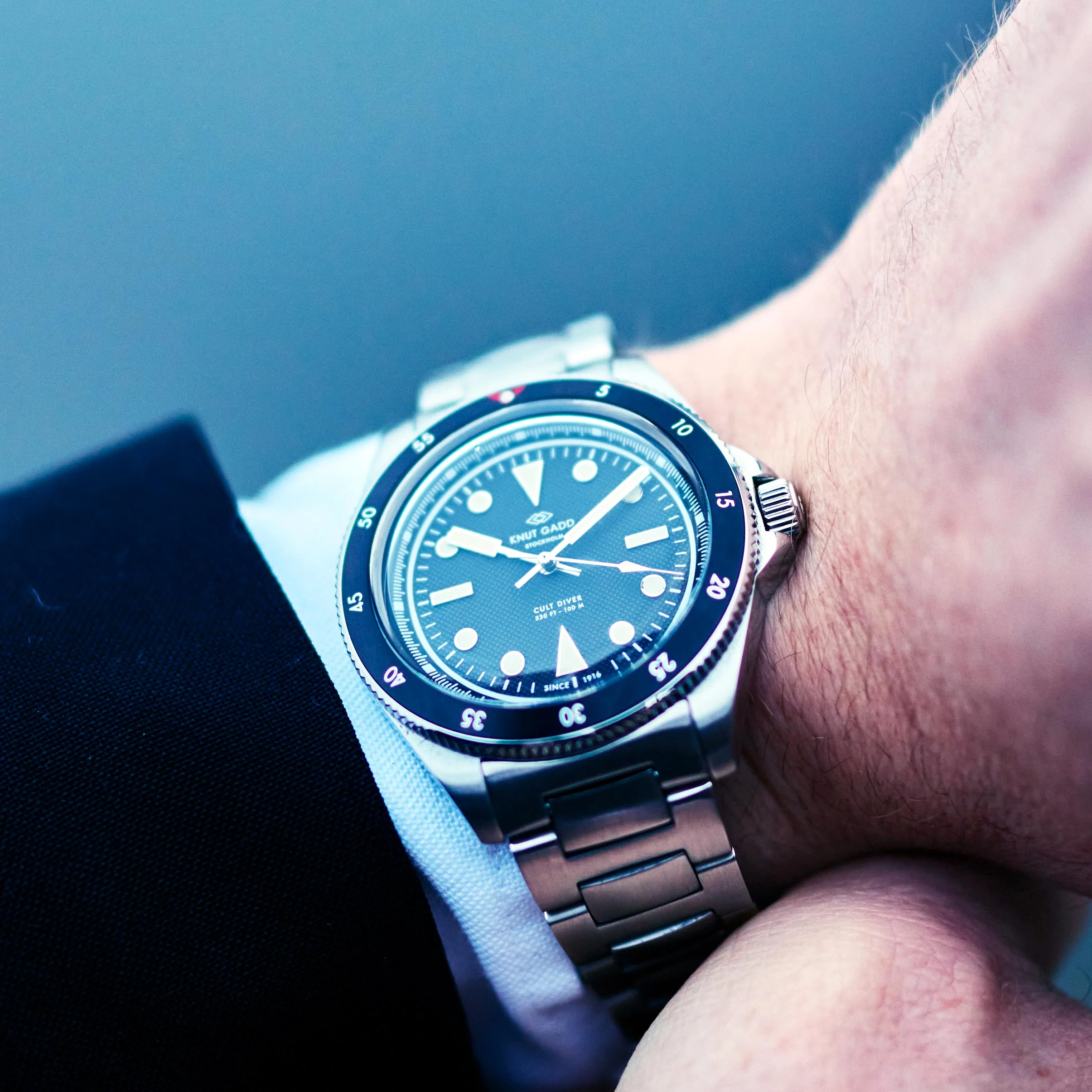 Cult Diver Deep Black thumbnail 2