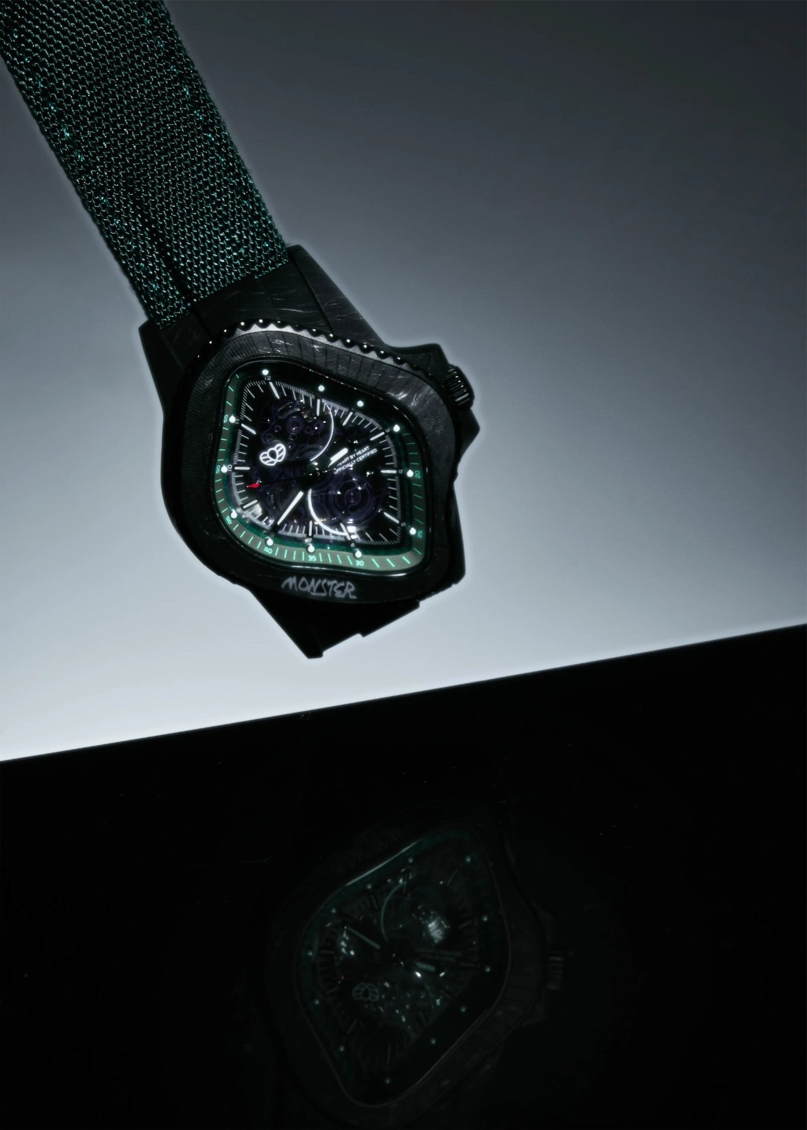 LAARVEE WATCH PEA005-CFRPBLK/GRN thumbnail 3