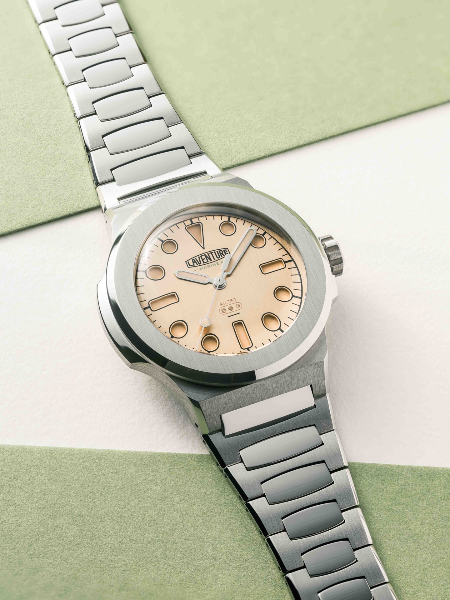 LAVENTURE MARINE II STEEL / GOLD selected view