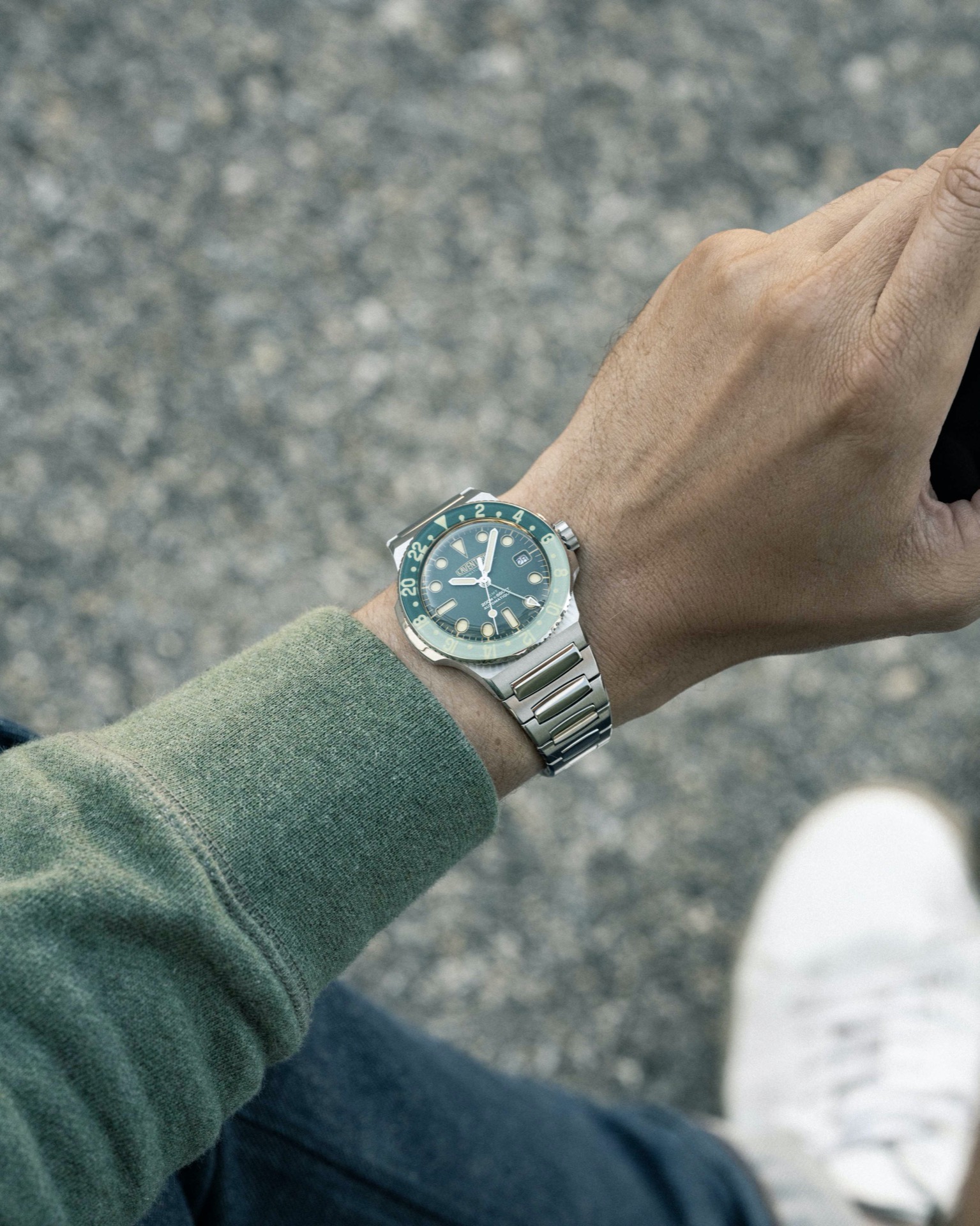 LAVENTURE Transatlantique GMT STEEL / GREEN thumbnail 4
