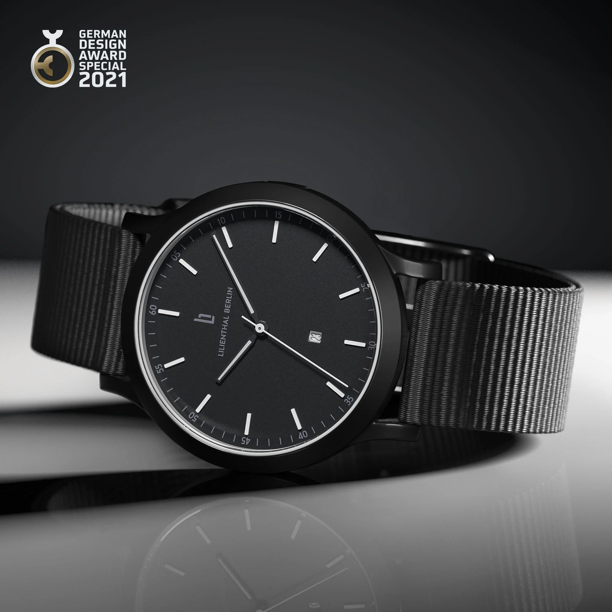 Huxley – Black White (H01-011-B053C) thumbnail 3