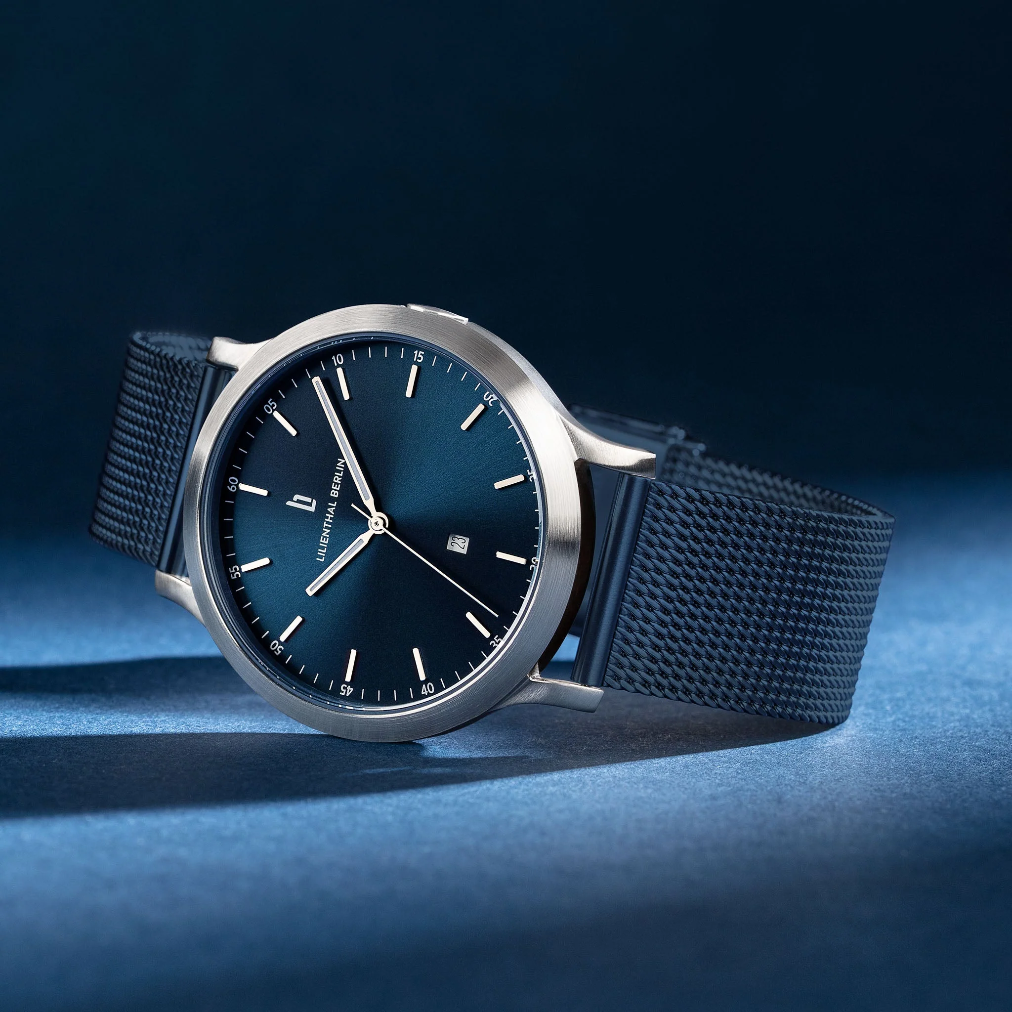 Huxley – Silver Blue (H01-101-B023EB) thumbnail 3
