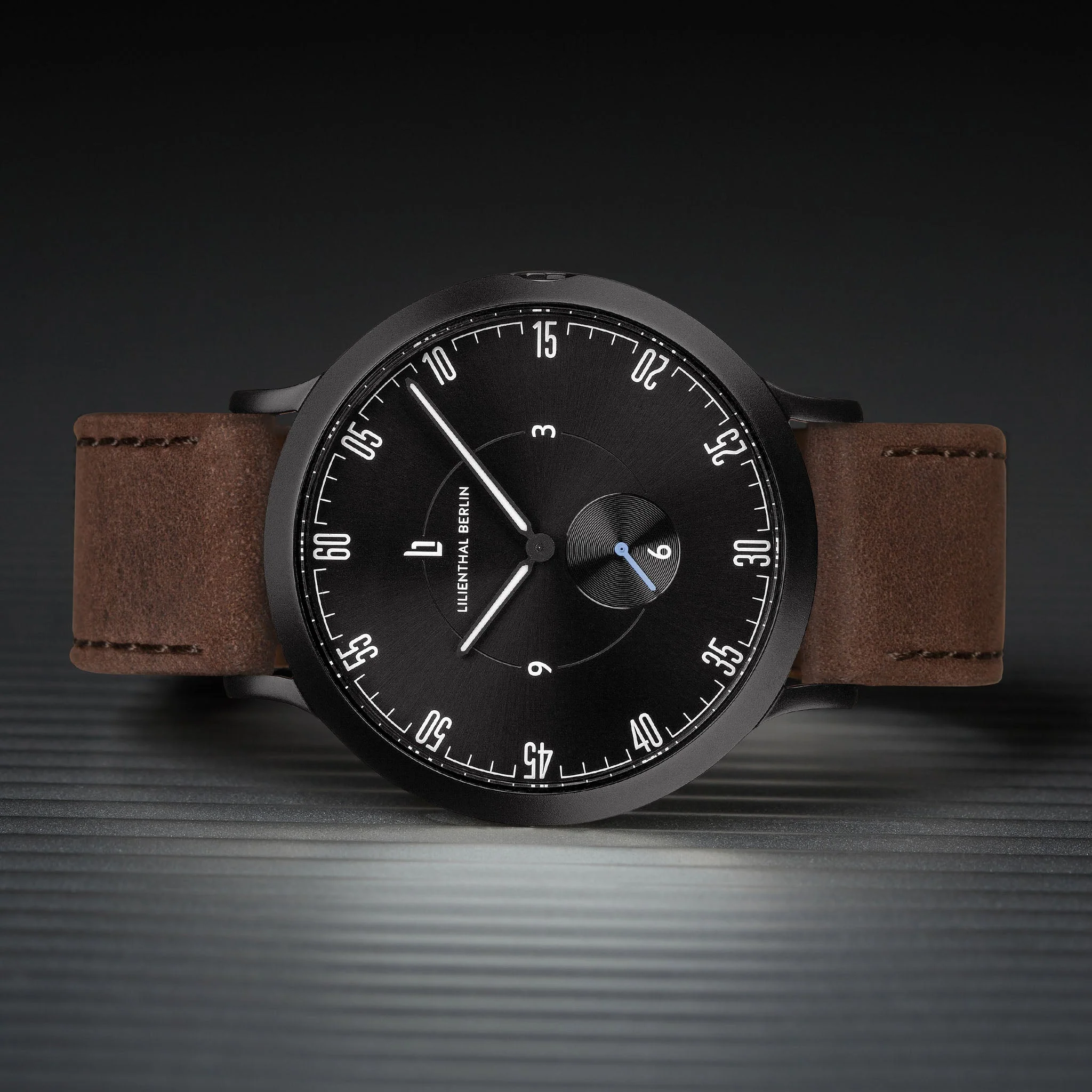 Lilienthal 1 – All Black (L01-107-B002C) thumbnail 2