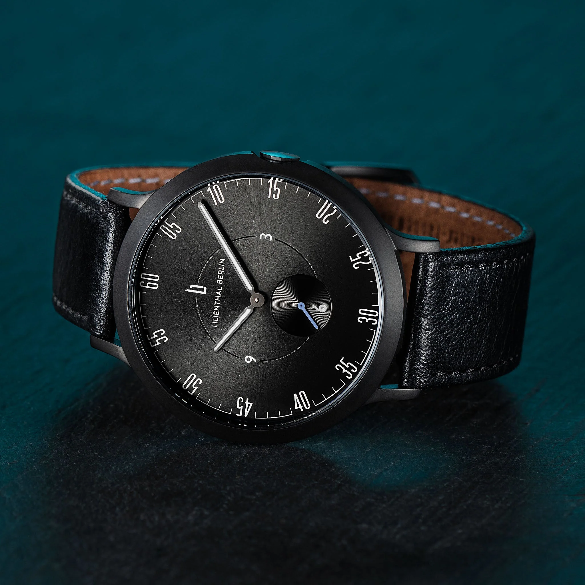 Lilienthal 1 – All Black (L01-107-B004C) thumbnail 2