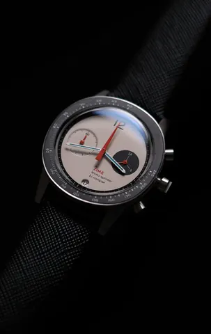 KRONOSPRINTER NEWMAN WHITE RED LOGO