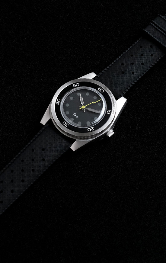 MECA REVOLT GHOST EDITION