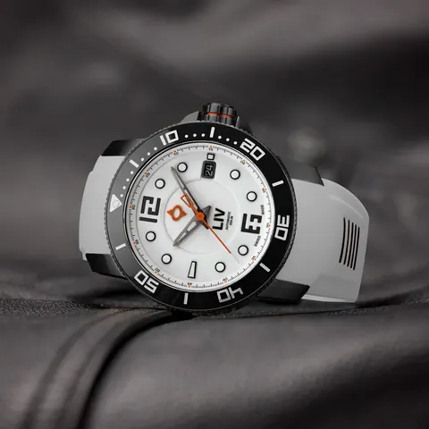 GX-Diver's 41mm Black Full Lume
