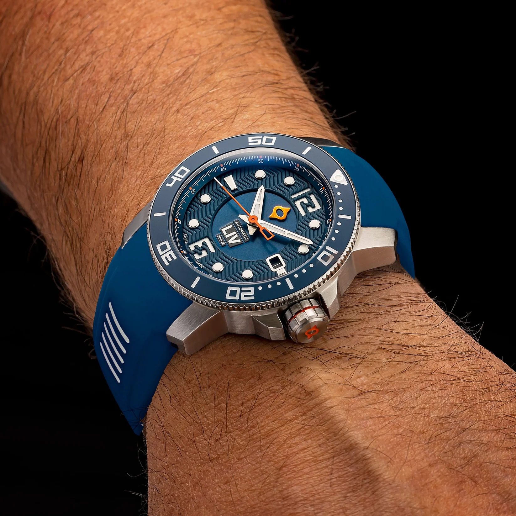GX-Diver's 41mm Steel Cobalt thumbnail 2