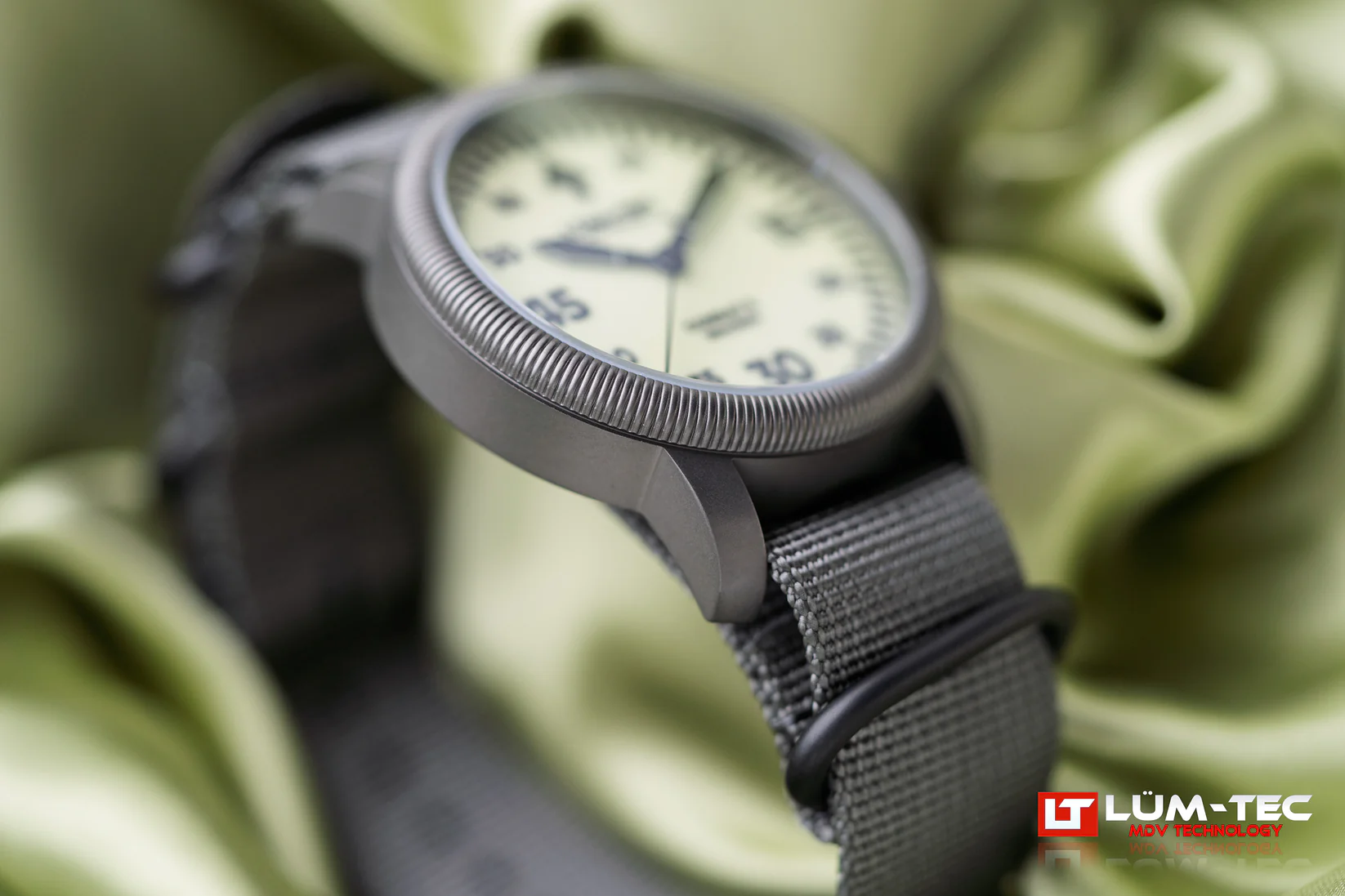 Combat B72 Pre-Order thumbnail 2