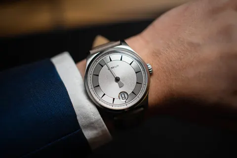 J1 - Silver