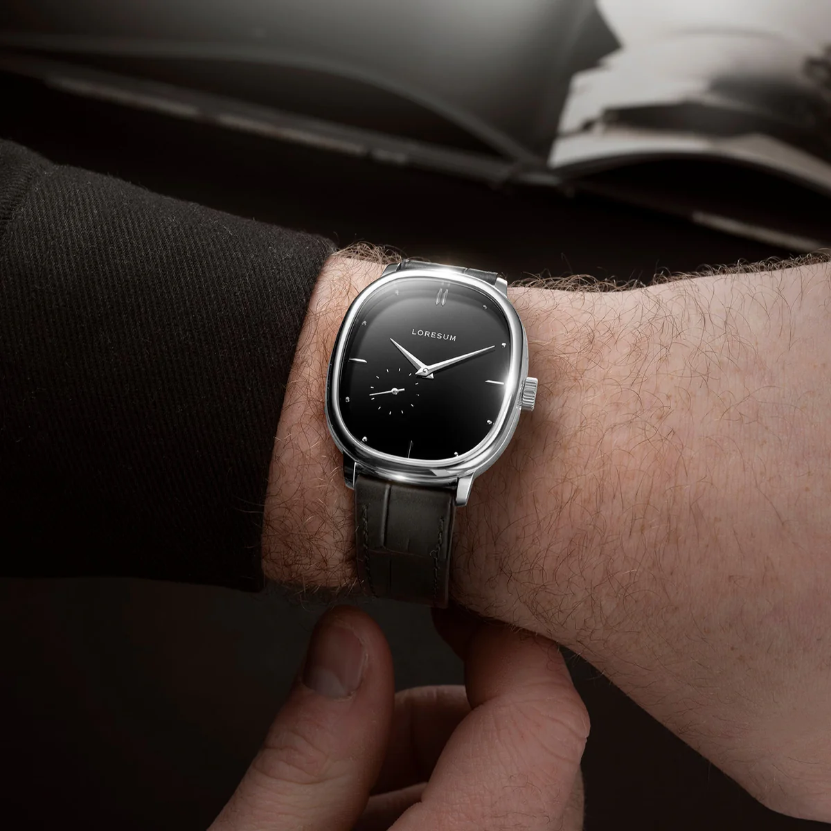 LS06 - Onyx - Stainless Steel