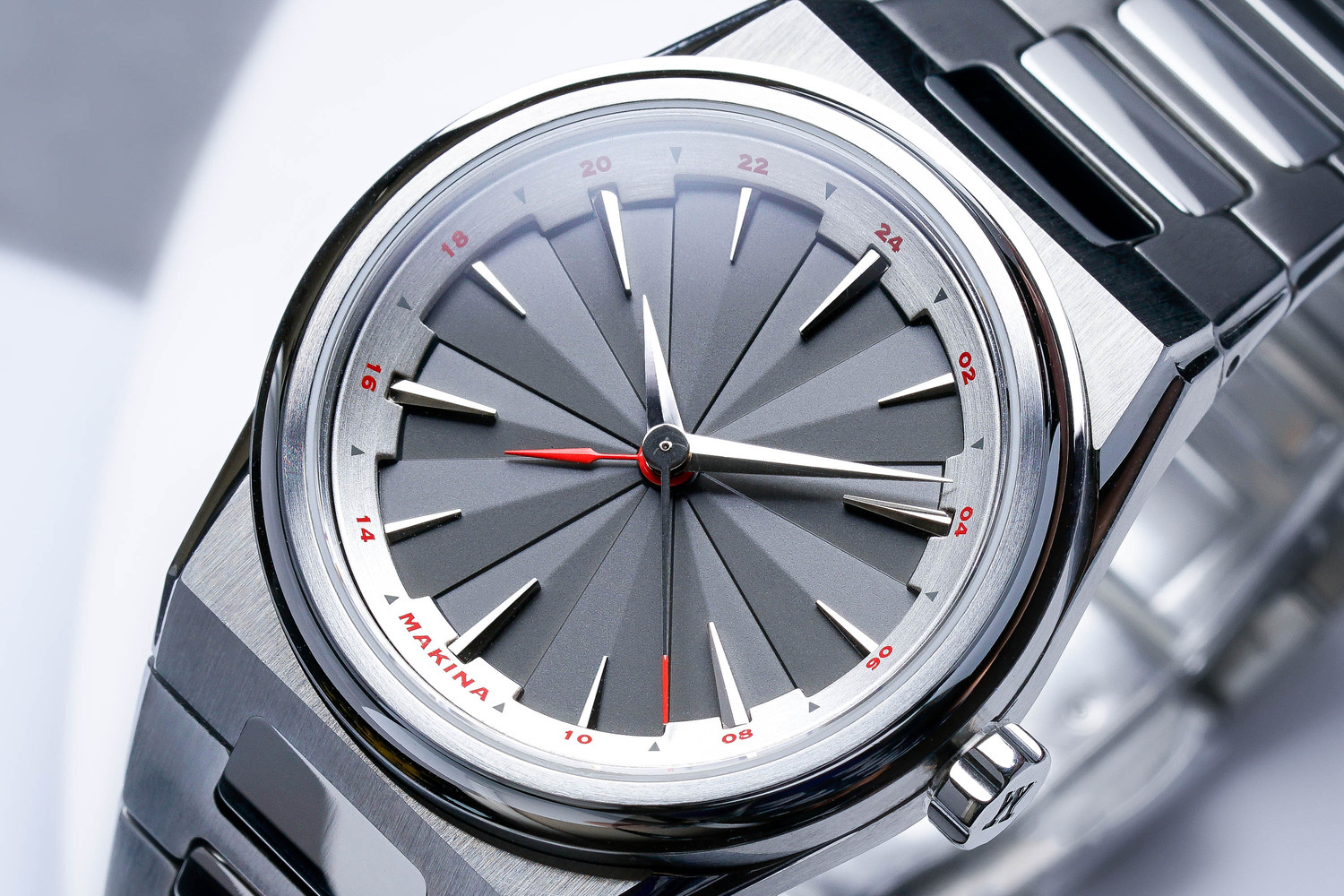 MEPHISTO_III GMT (Gray) thumbnail 2