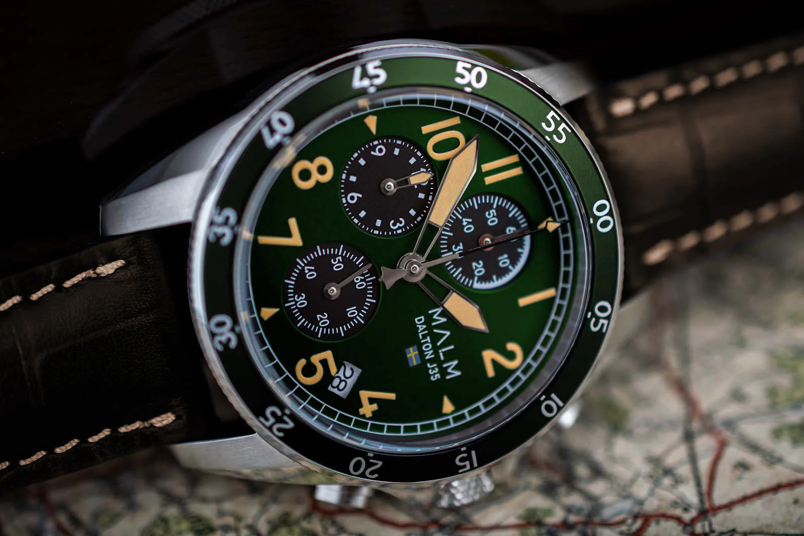 Dalton J35 Green Chronograph 41 thumbnail 2