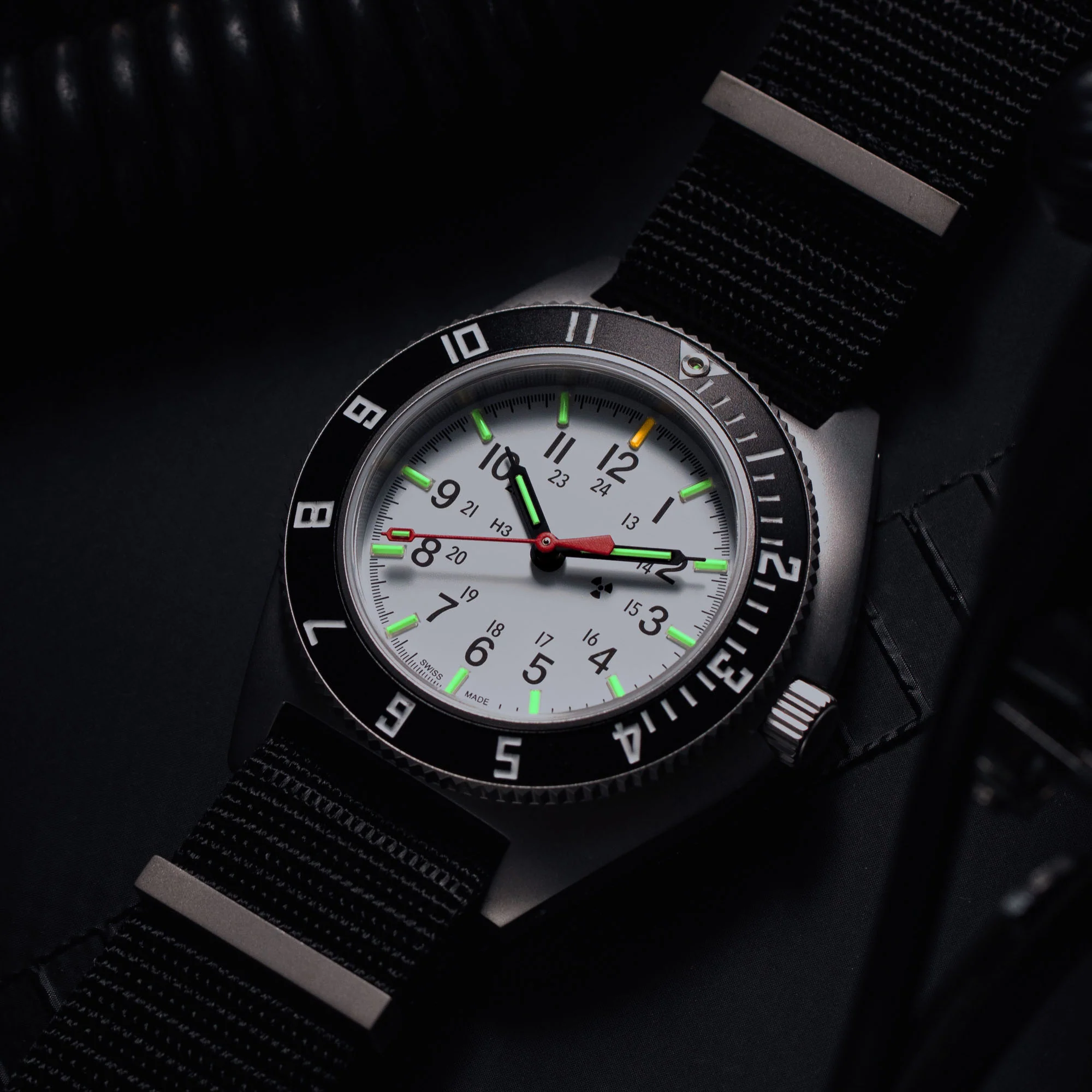 41mm Arctic Steel Navigator Automatic (Arctic SSNAV Auto) on Nylon DEFSTAN thumbnail 2