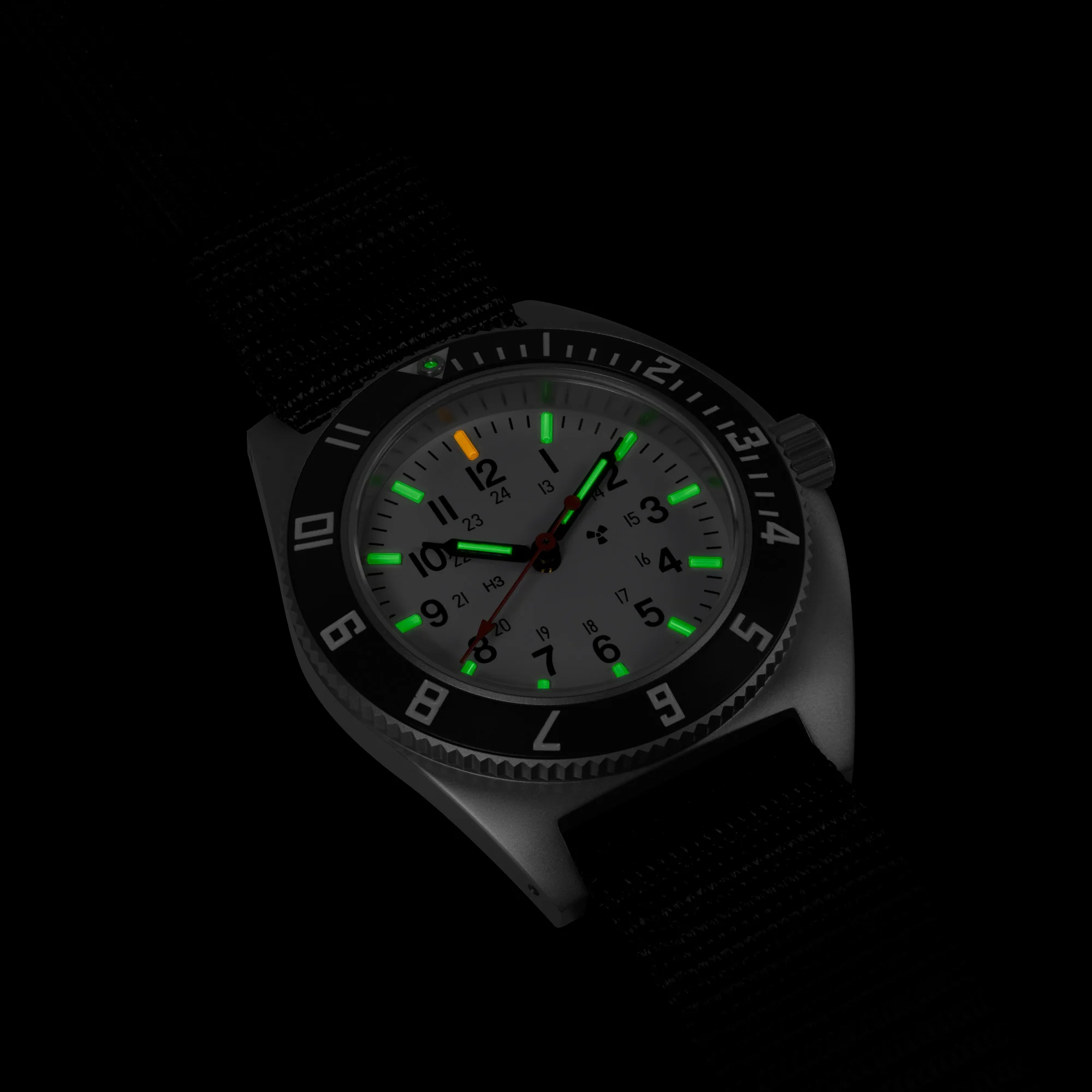 41mm Arctic Steel Navigator (SSNAV) on Ballistic Nylon thumbnail 4
