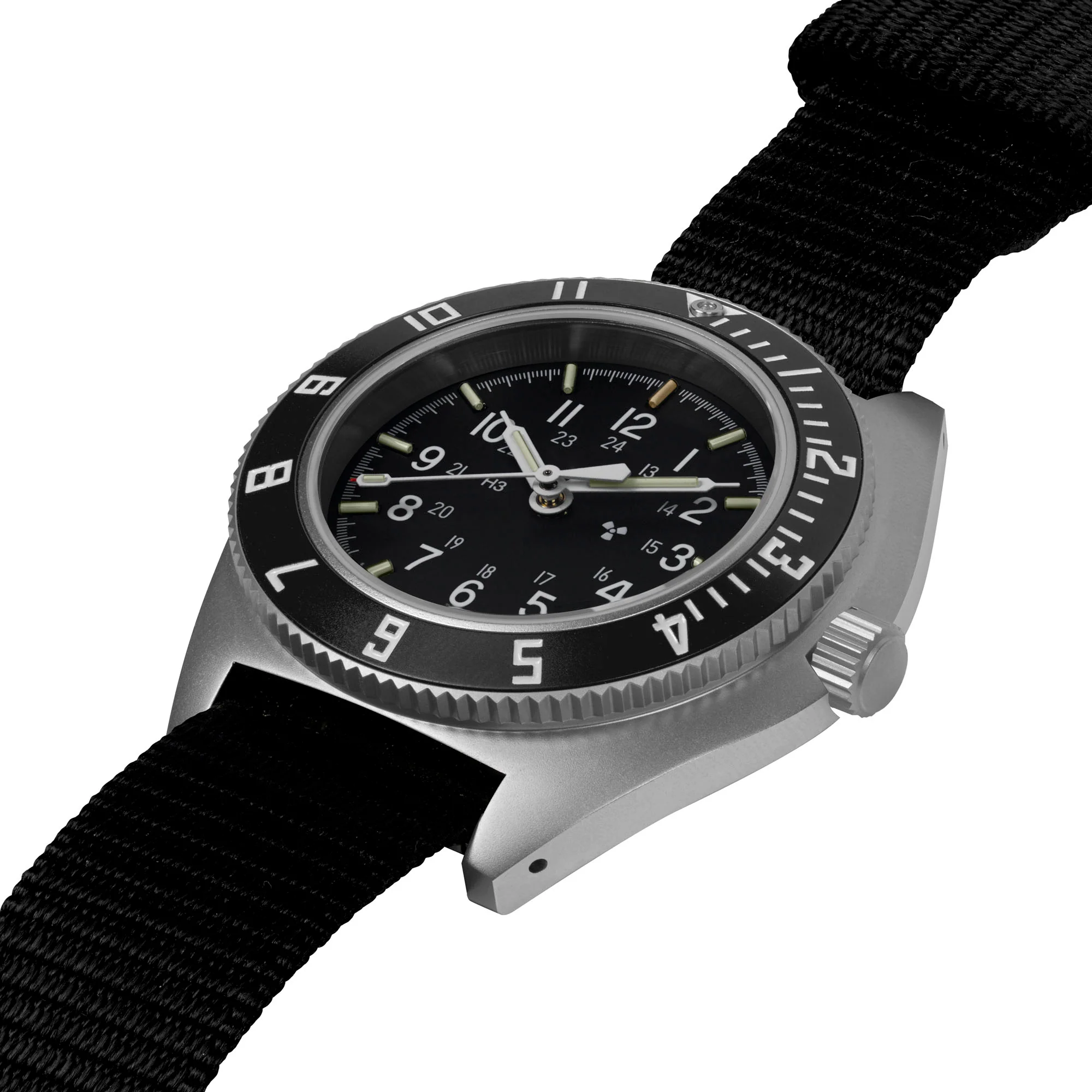 41mm Steel Navigator Automatic (SSNAV Auto) on Ballistic Nylon thumbnail 4