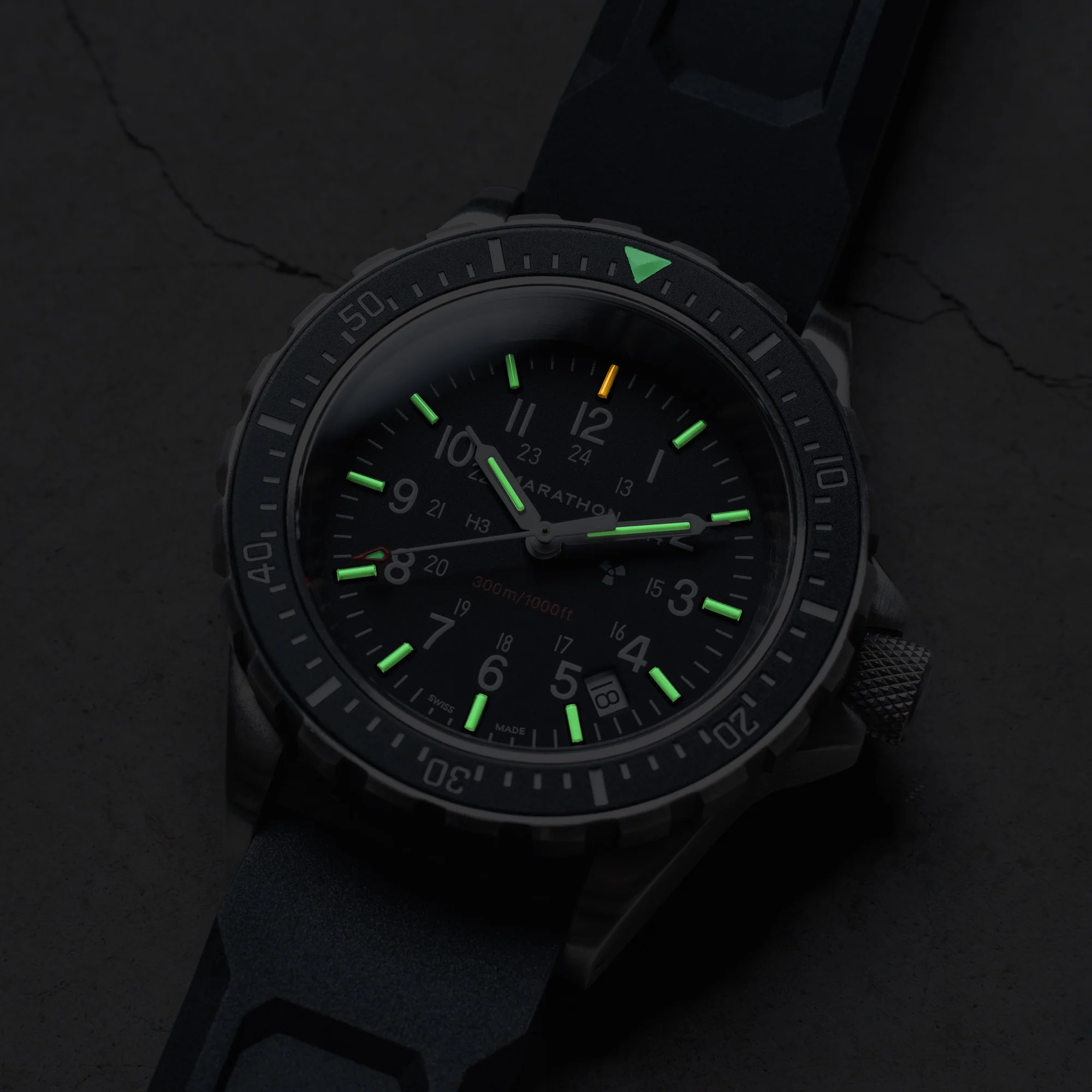 41mm Large Diver's Quartz (TSAR) thumbnail 2