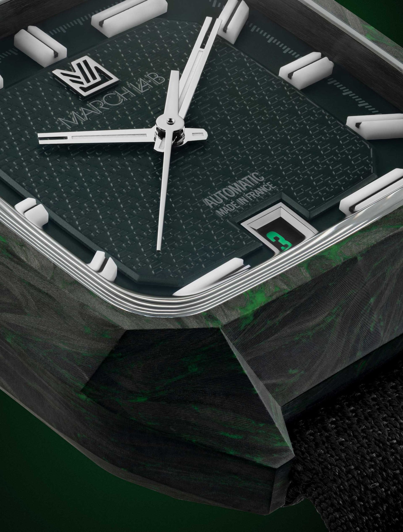 AM2 AUTOMATIC "NYCTALOPE" CARBON - Millesime March 2026 thumbnail 4