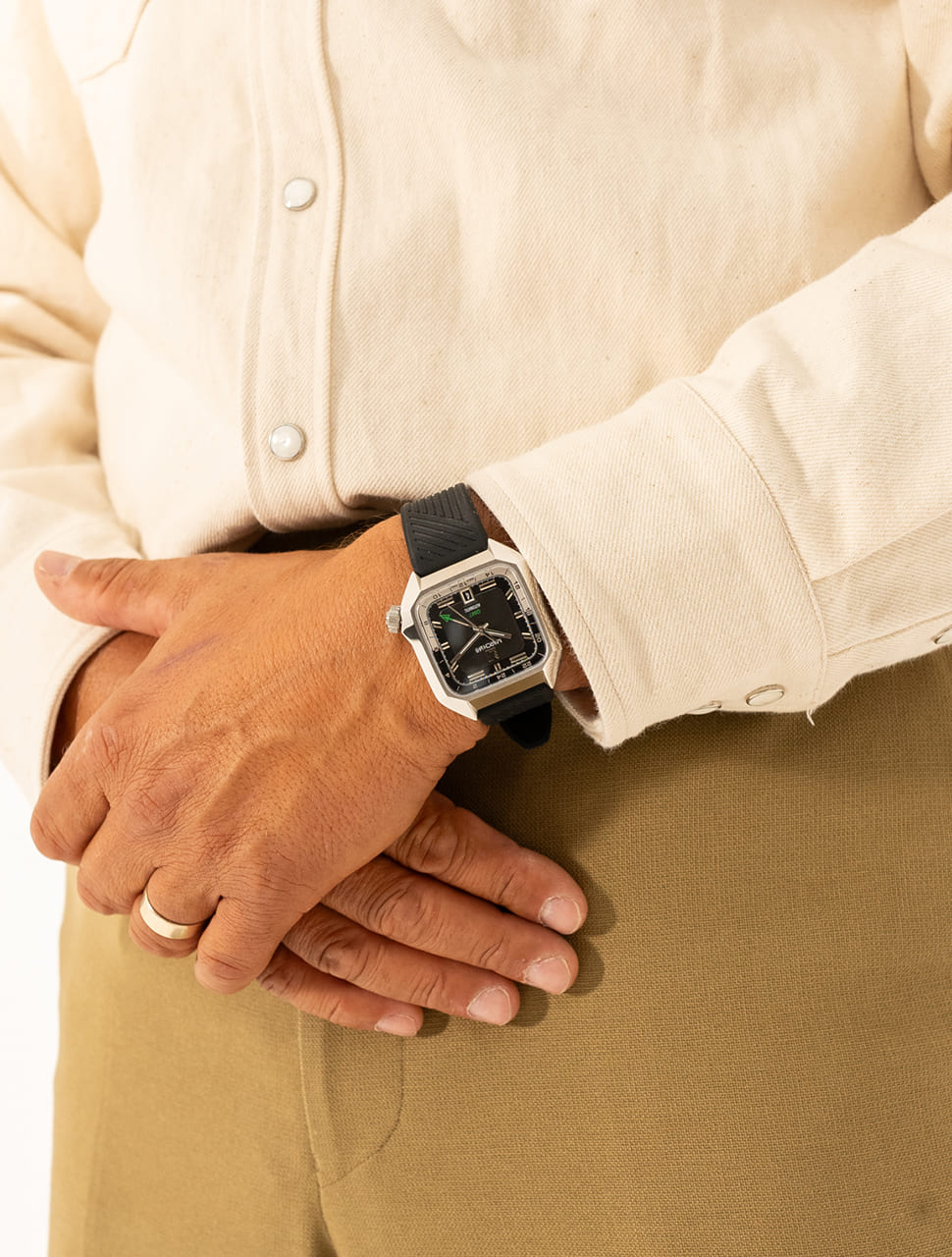 Watch AM2 GMT AUTOMATIC Black thumbnail 2