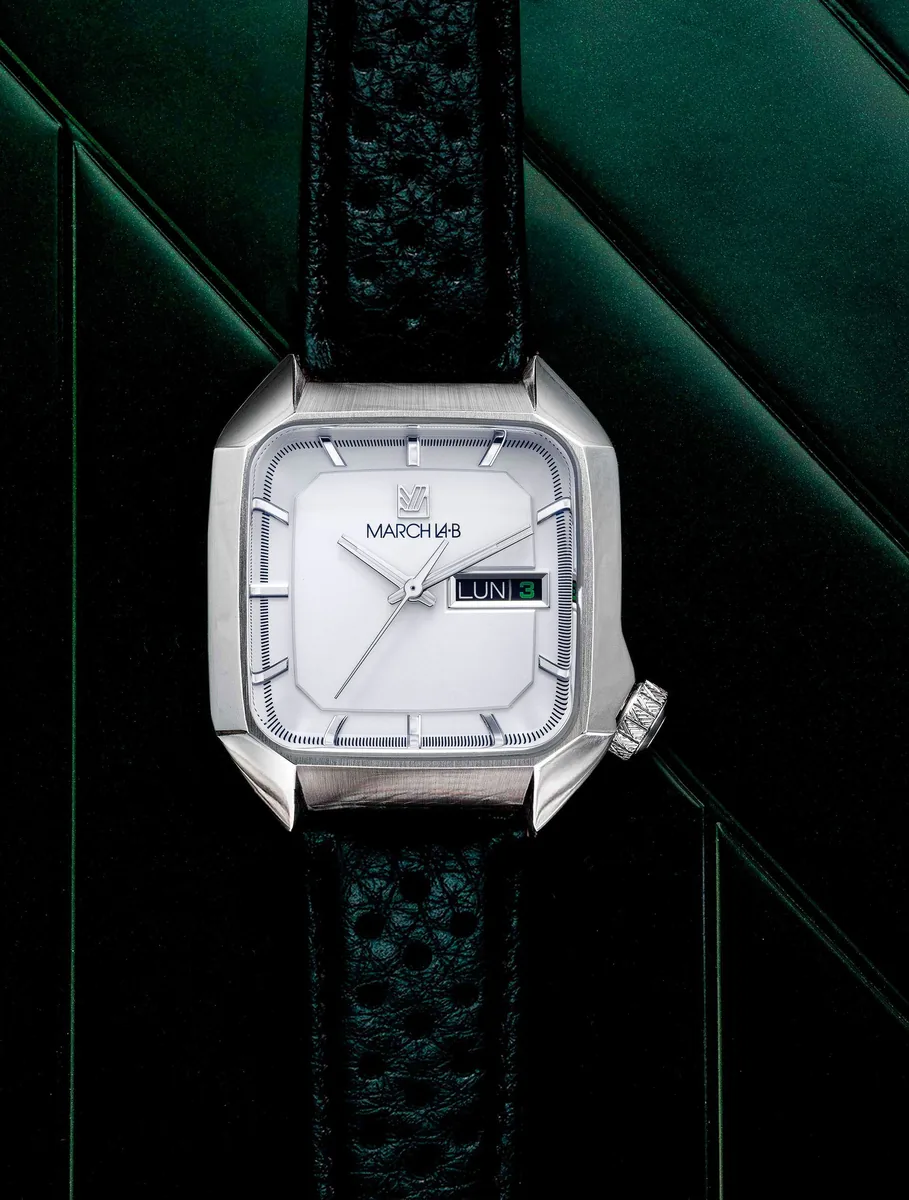 AM2 Slim Electric Steel selected view