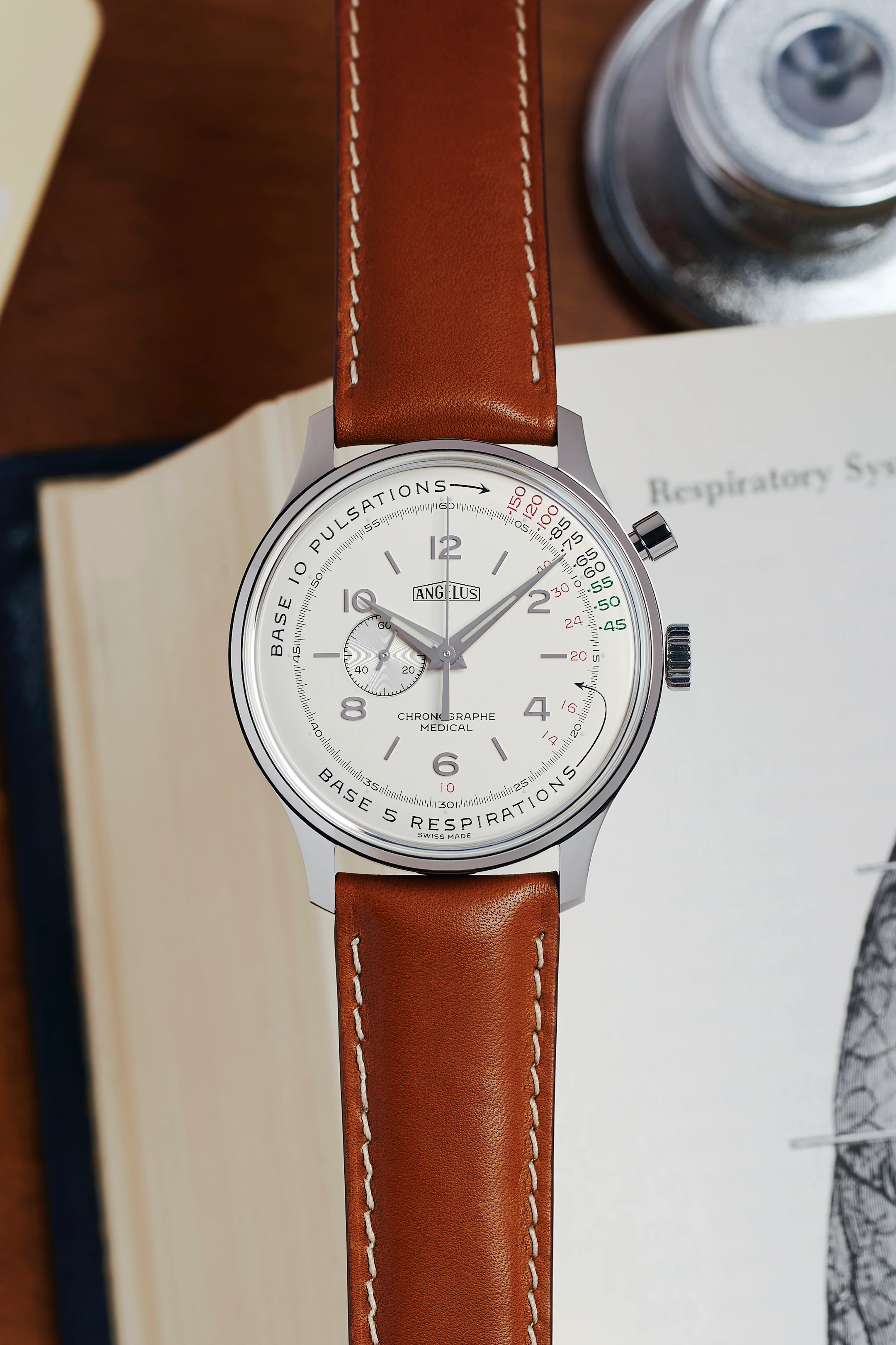 Angelus Chronographe Médical Massena LAB thumbnail 2