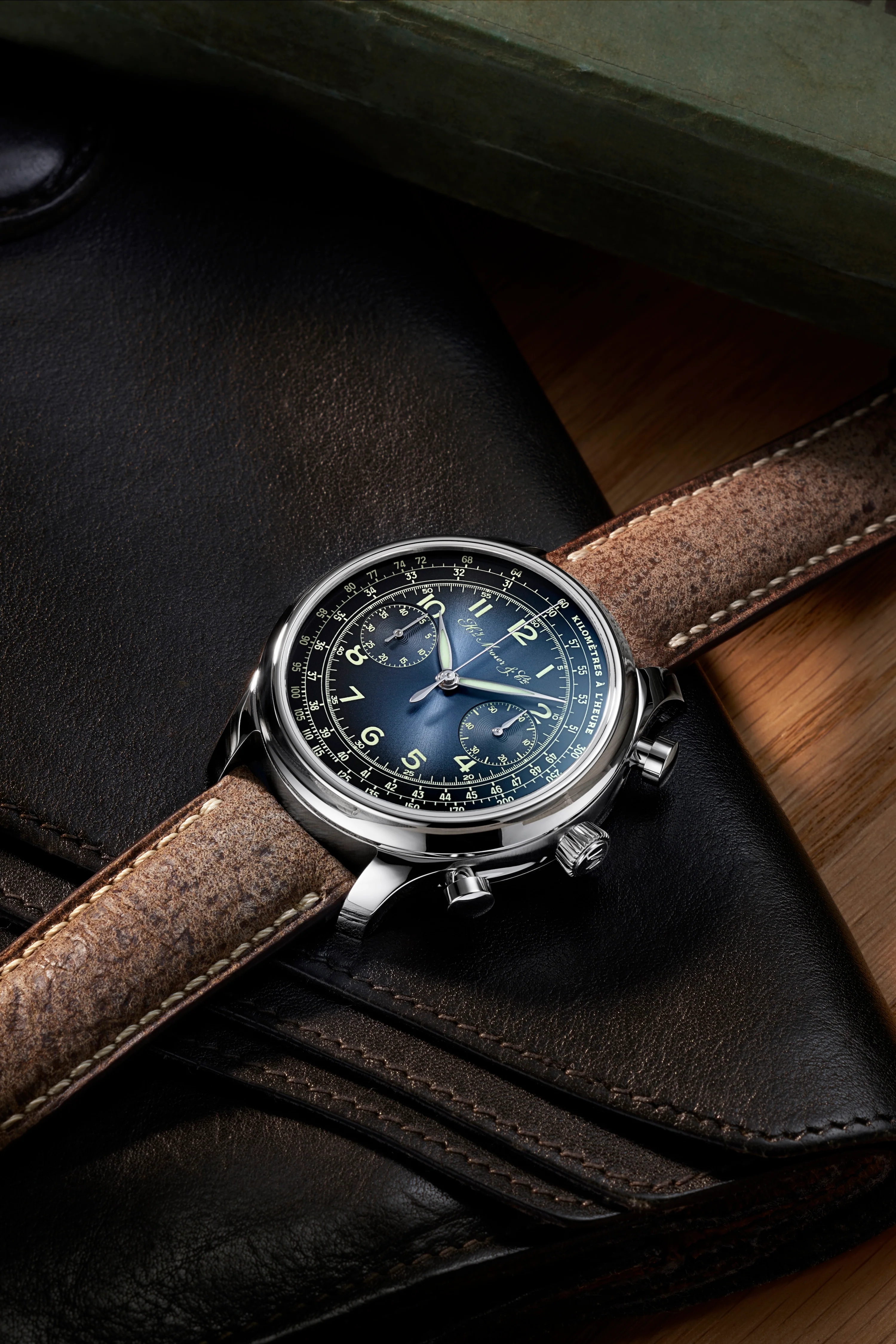 H. Moser & Cie. x Massena LAB Endeavour Chronograph thumbnail 4