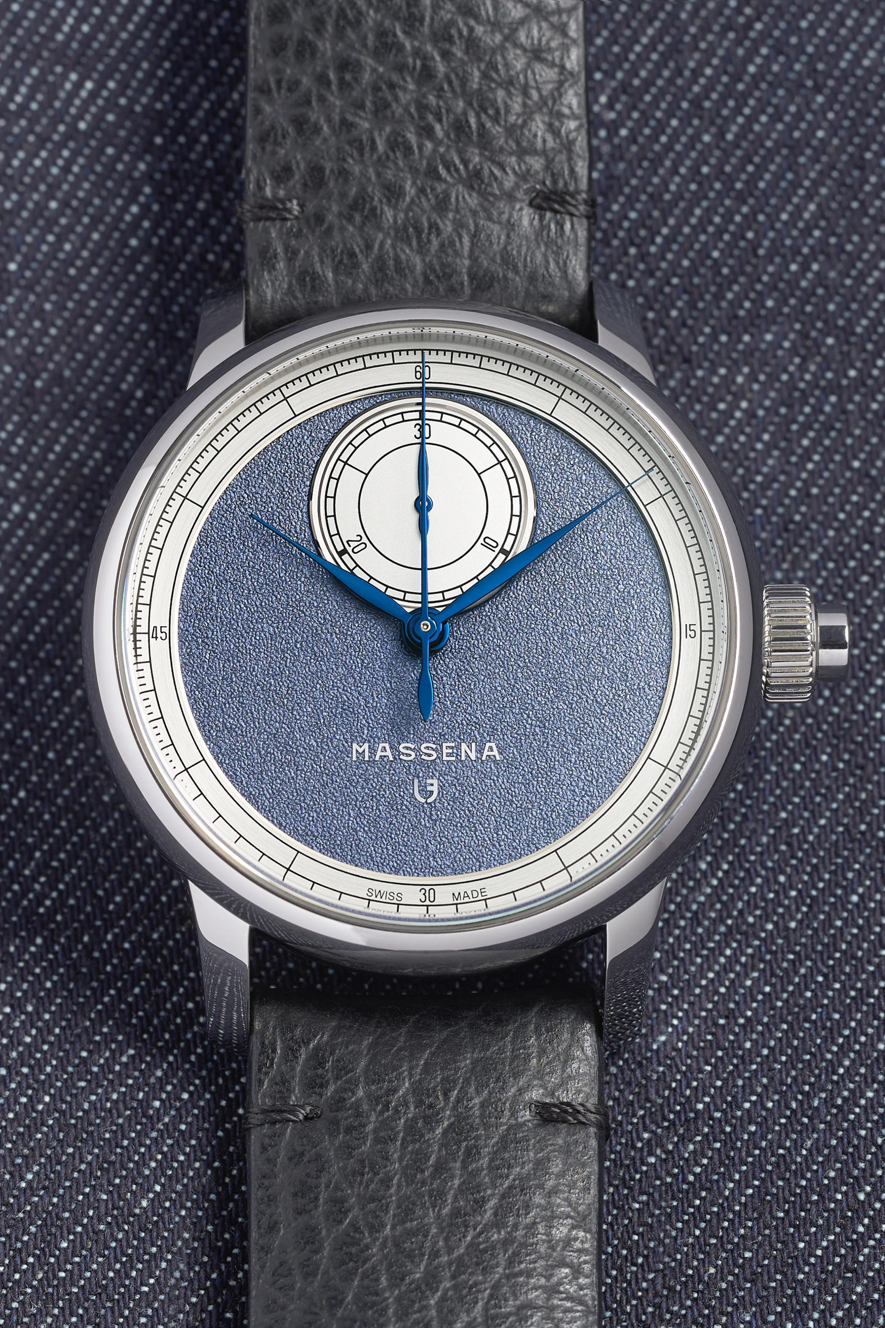 Le Chronographe Monopoussoir Louis Erard x Massena LAB - Bleu de Nîmes thumbnail 2