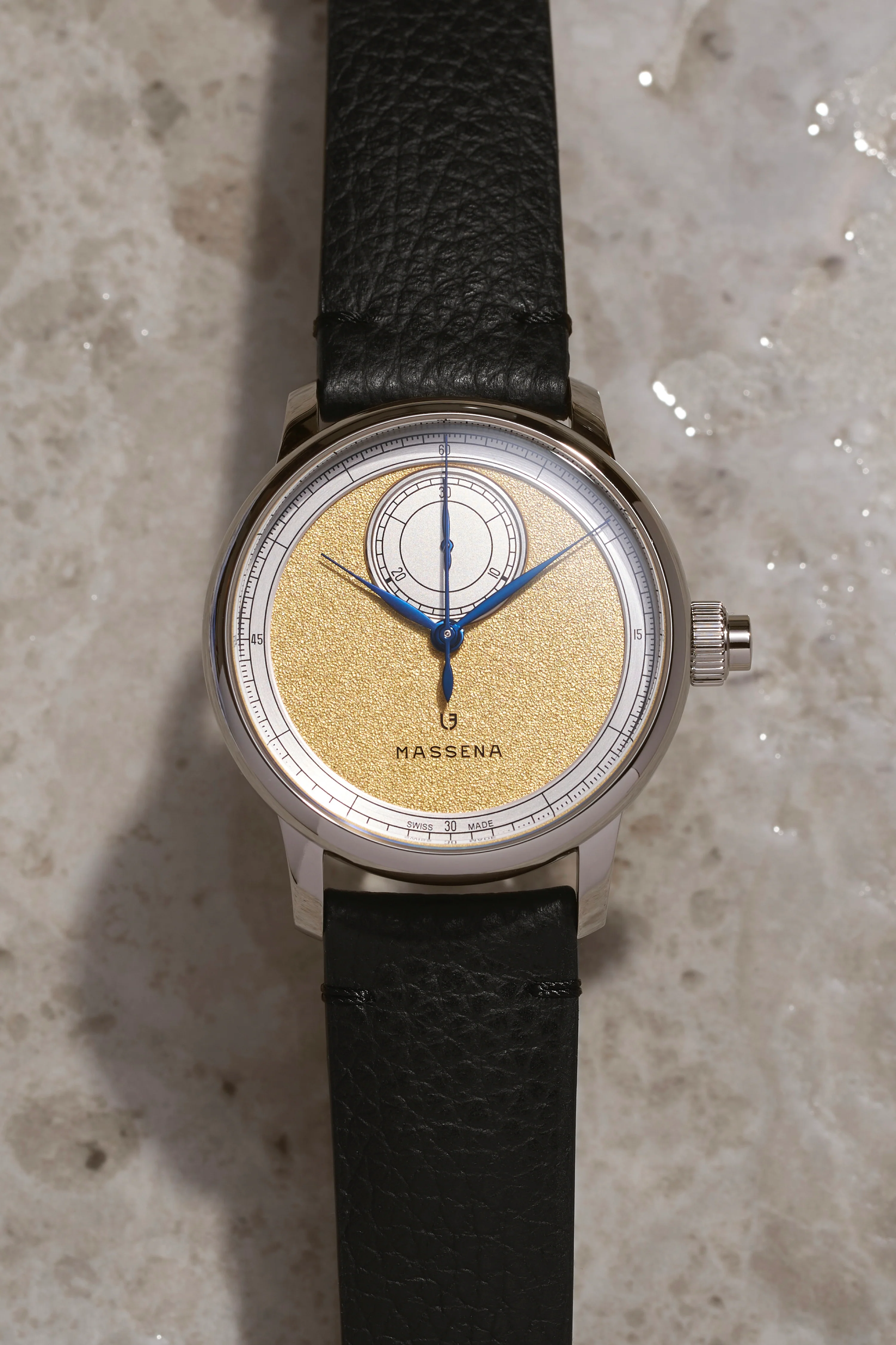 Le Chronographe Monopoussoir Louis Erard x Massena LAB - Gold thumbnail 4