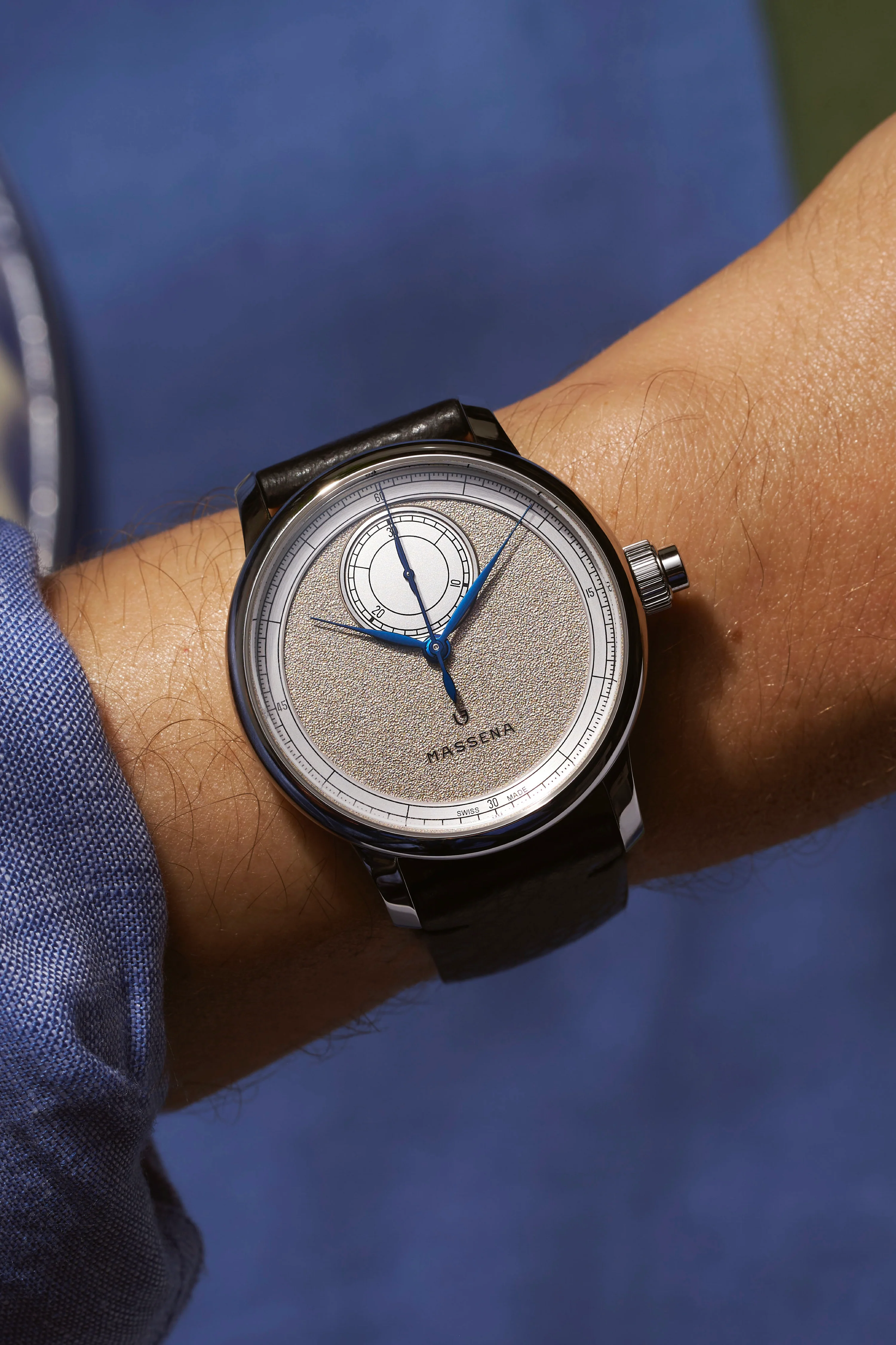 Le Chronographe Monopoussoir Louis Erard x Massena LAB - Rhodium thumbnail 3