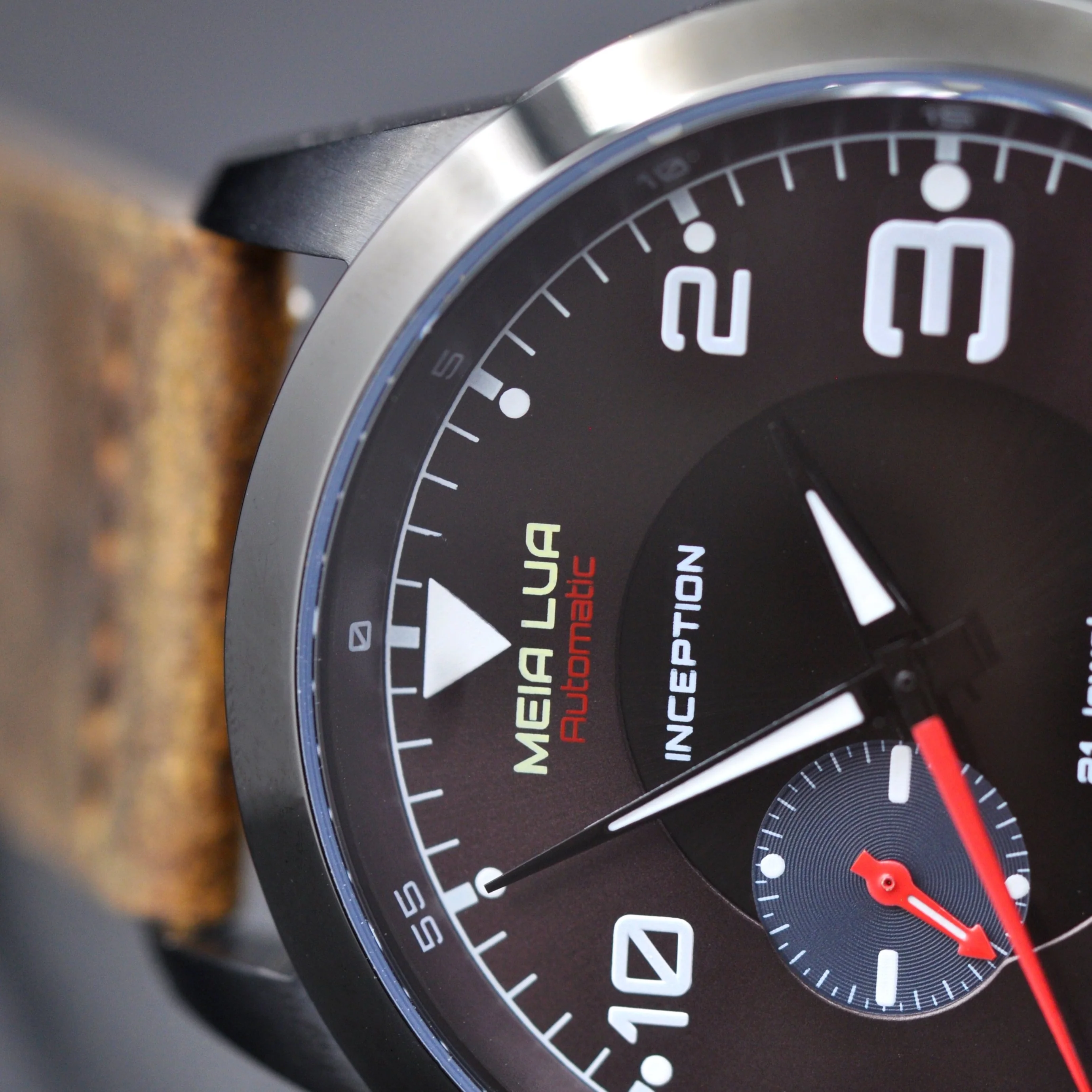 MOONMETAL DUST - DARK SIDE | Distressed Brown Leather thumbnail 3