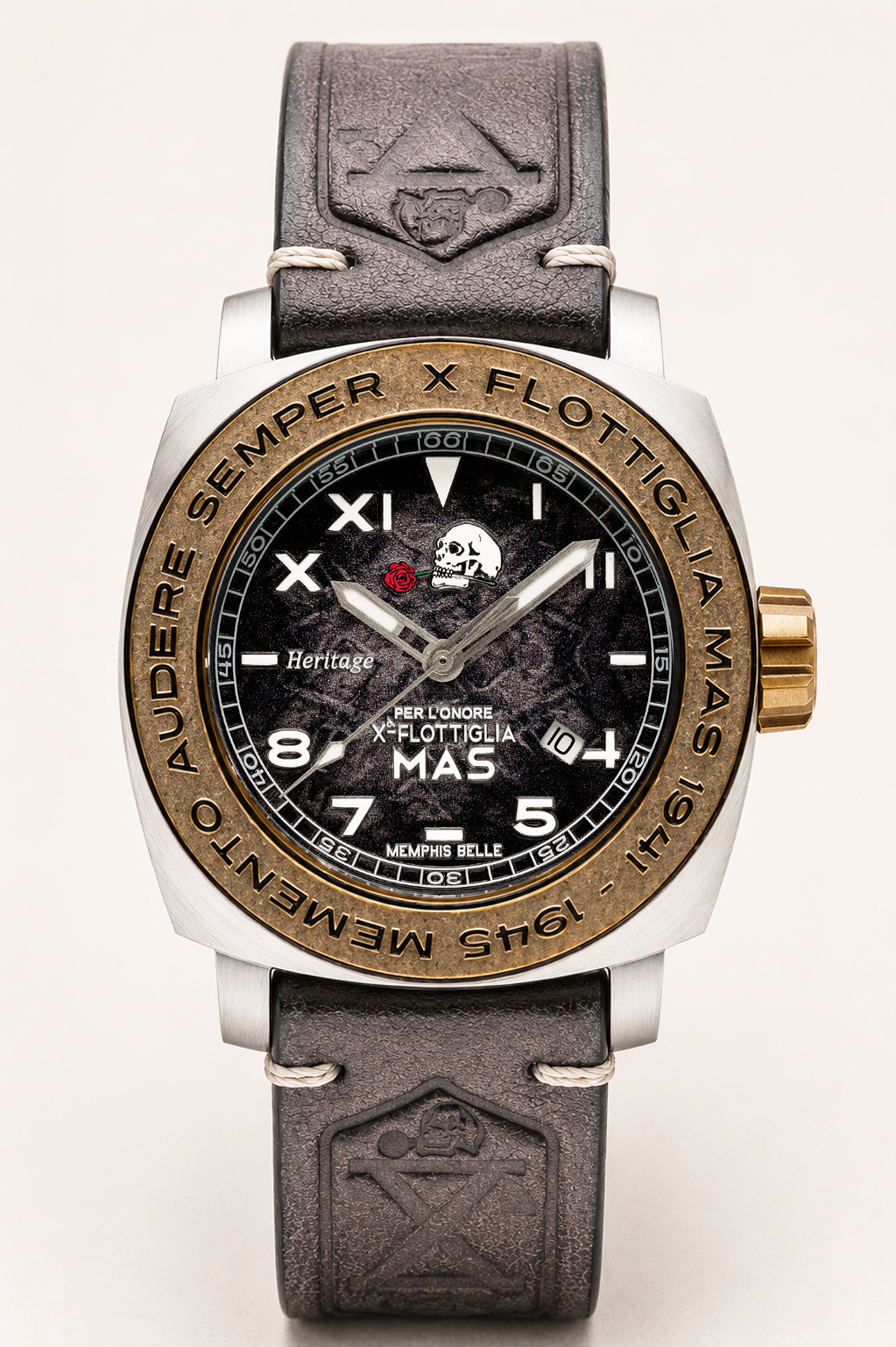 Predator Heritage SSB Automatico Nero X°Mas selected view