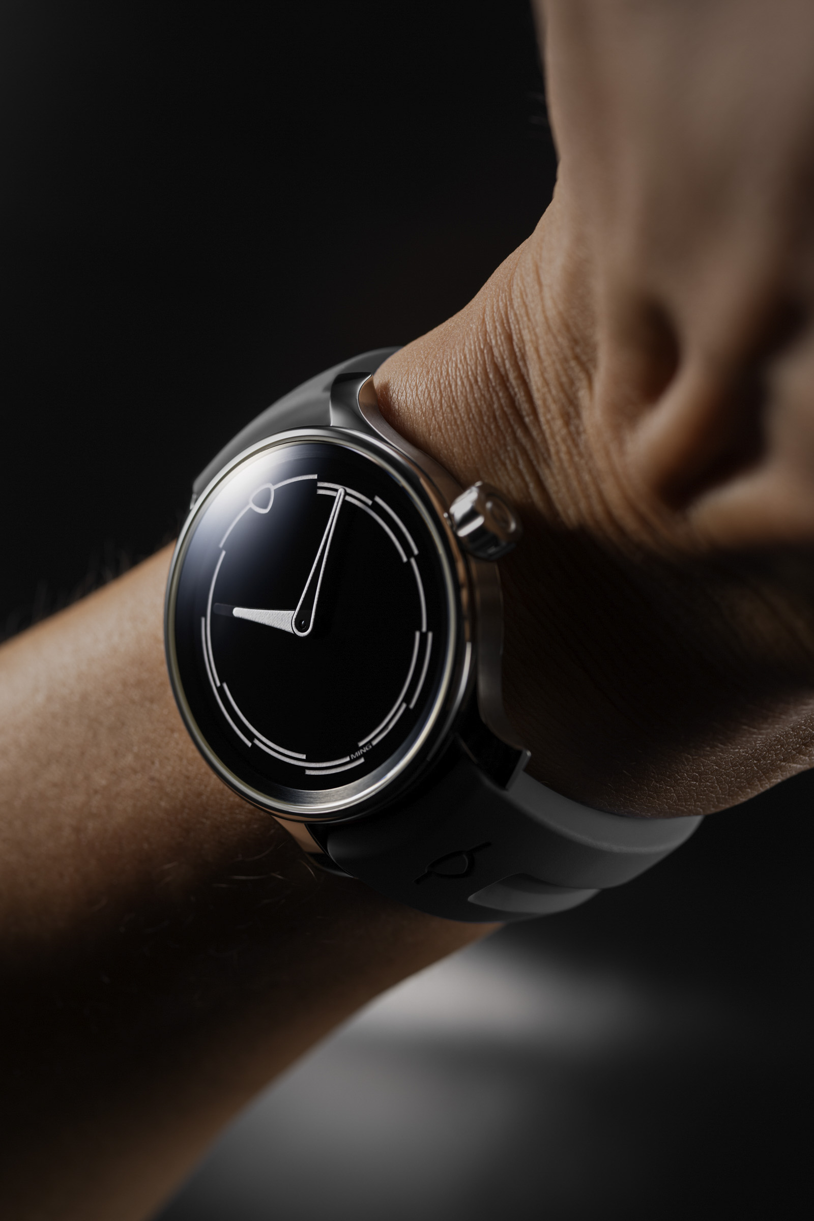 MING 37.02 Minimalist thumbnail 4