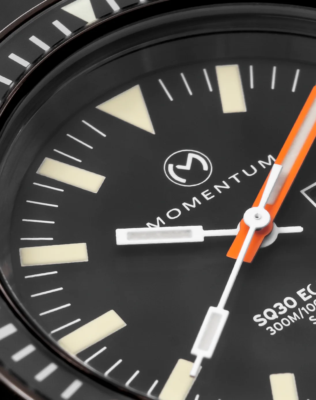 Sea Quartz 30 Eclipse - Solar Black-Ion [42mm] thumbnail 4