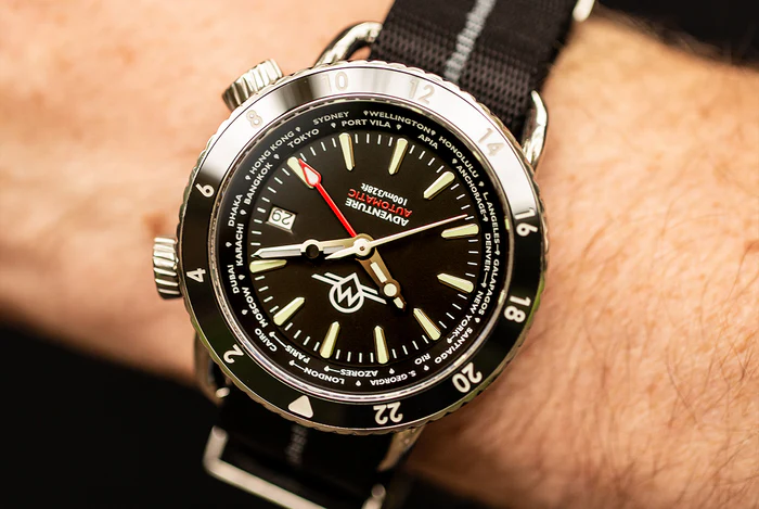 MA-6 Arctic White Automatic GMT thumbnail 2