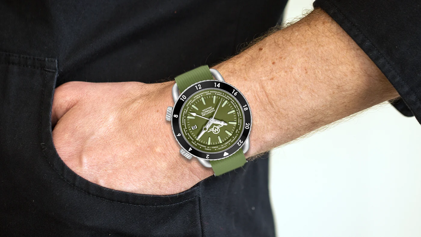 MONRO ADVENTURE MA-4 WOODLAND GREEN, Automatic GMT Worldtimer, 44mm Stainless Steel, Green Dial thumbnail 2