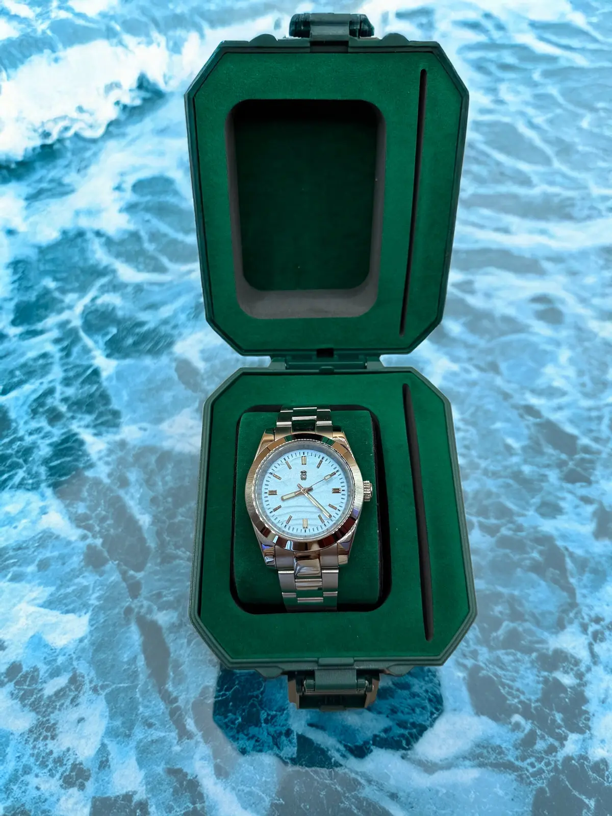 "Half-Shell Continual" Automatic Watch thumbnail 2
