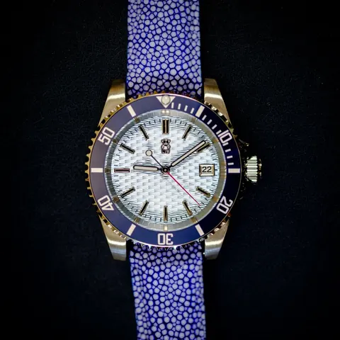 "Half-Shell Continual" Automatic Watch