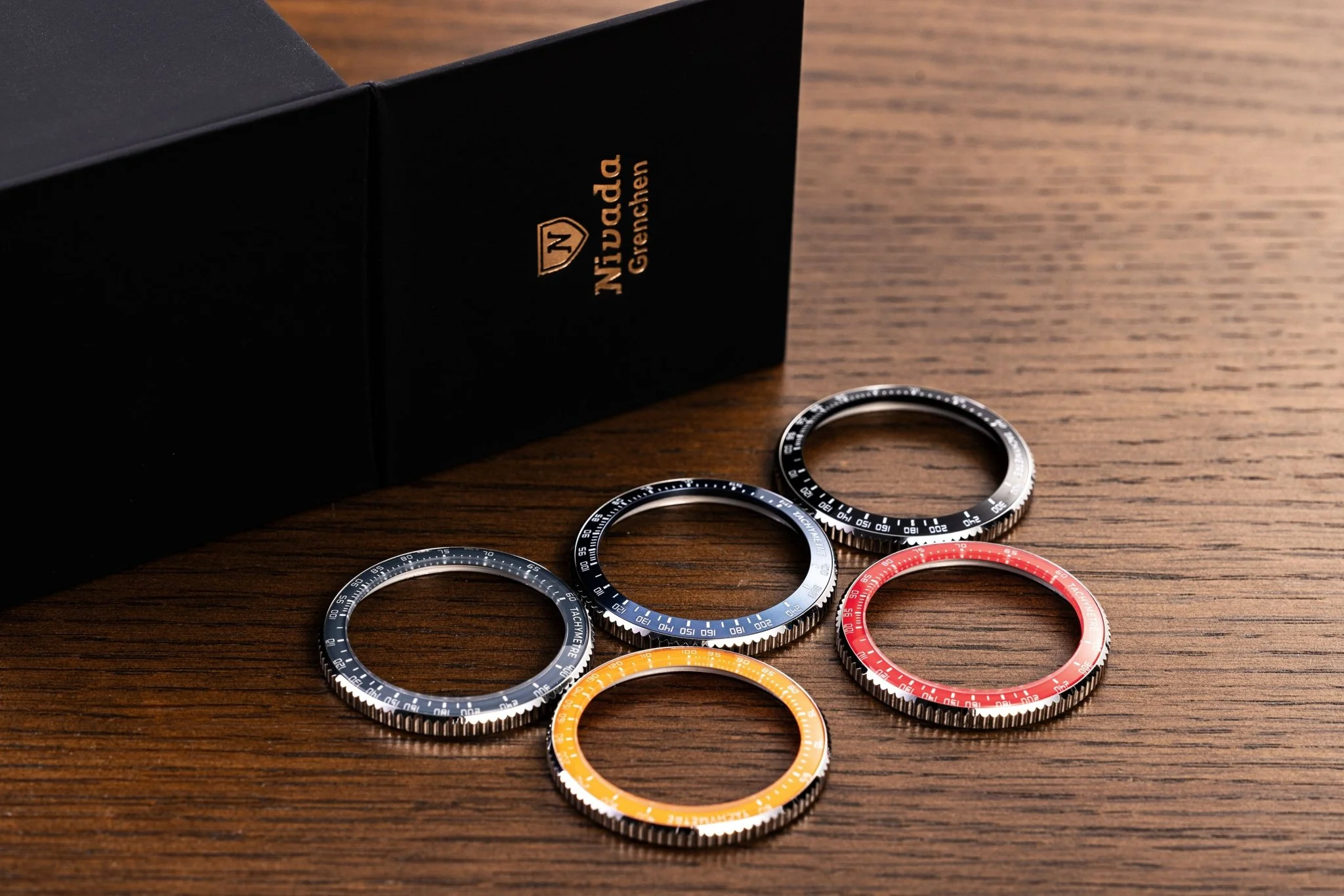 BEZELS SET CHRONOKING MECAQUARTZ- TACHYMETER thumbnail 2