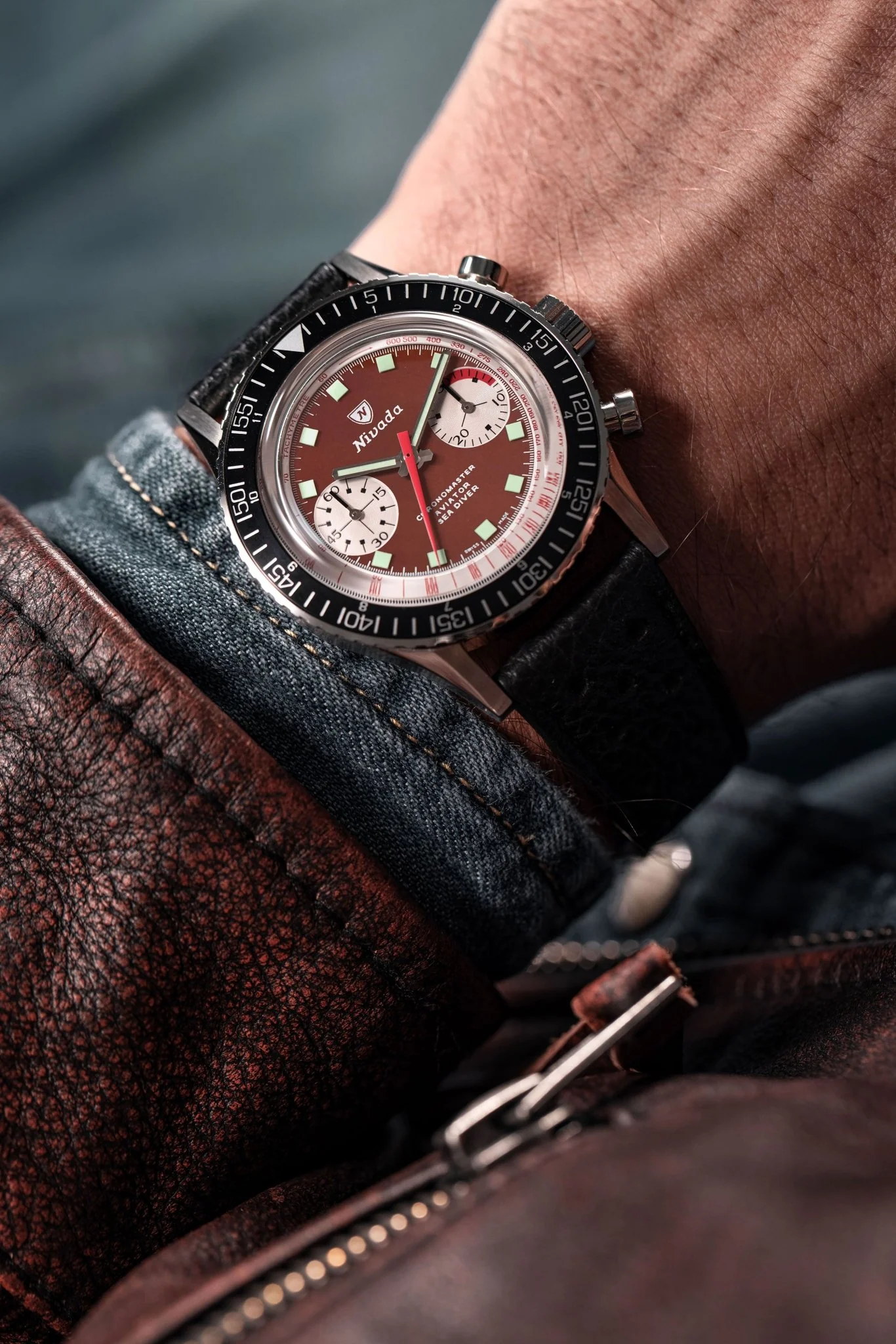 CHRONOMASTER VALJOUX 23 "TROPICAL DIAL" thumbnail 2