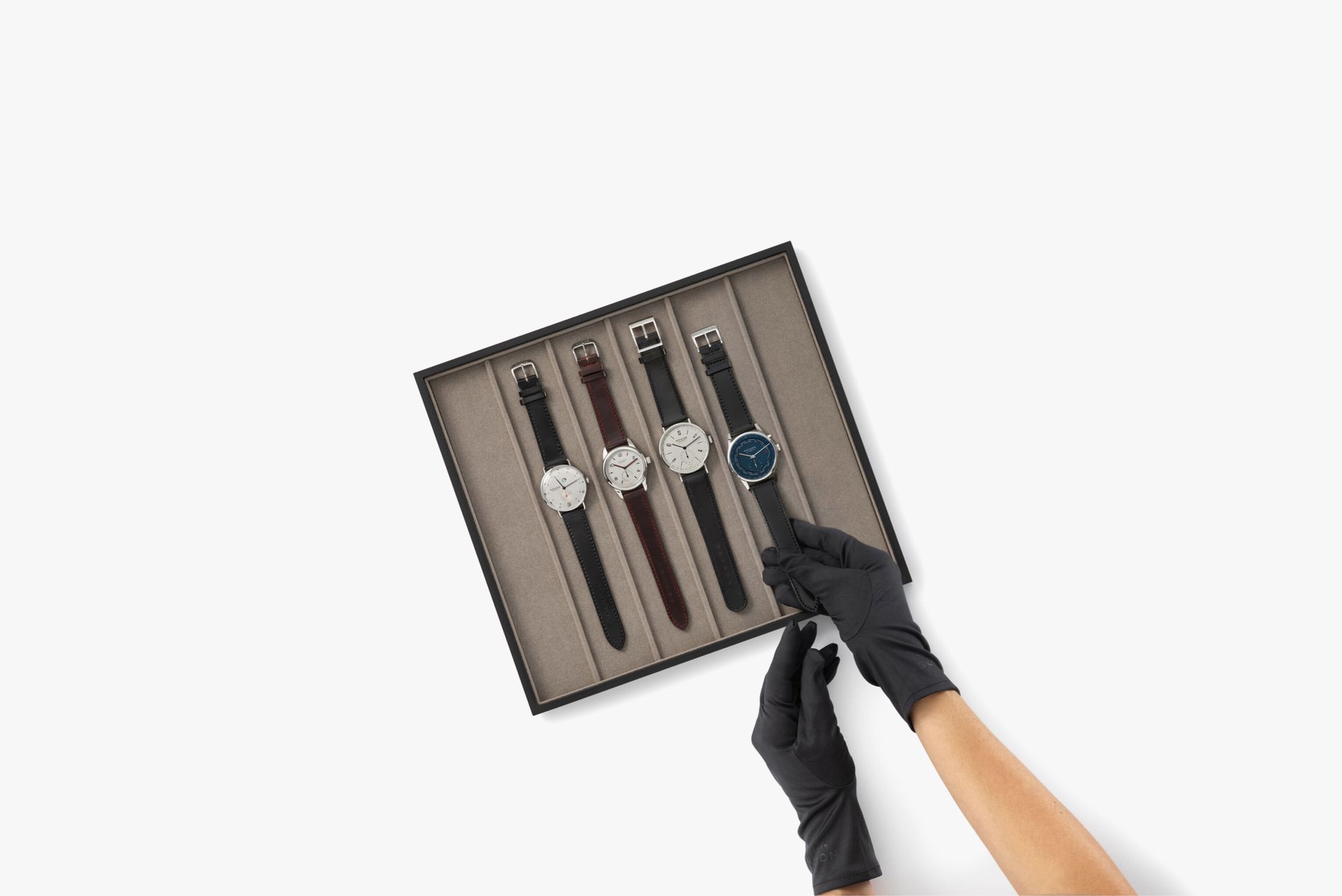 Watchfinder thumbnail 2
