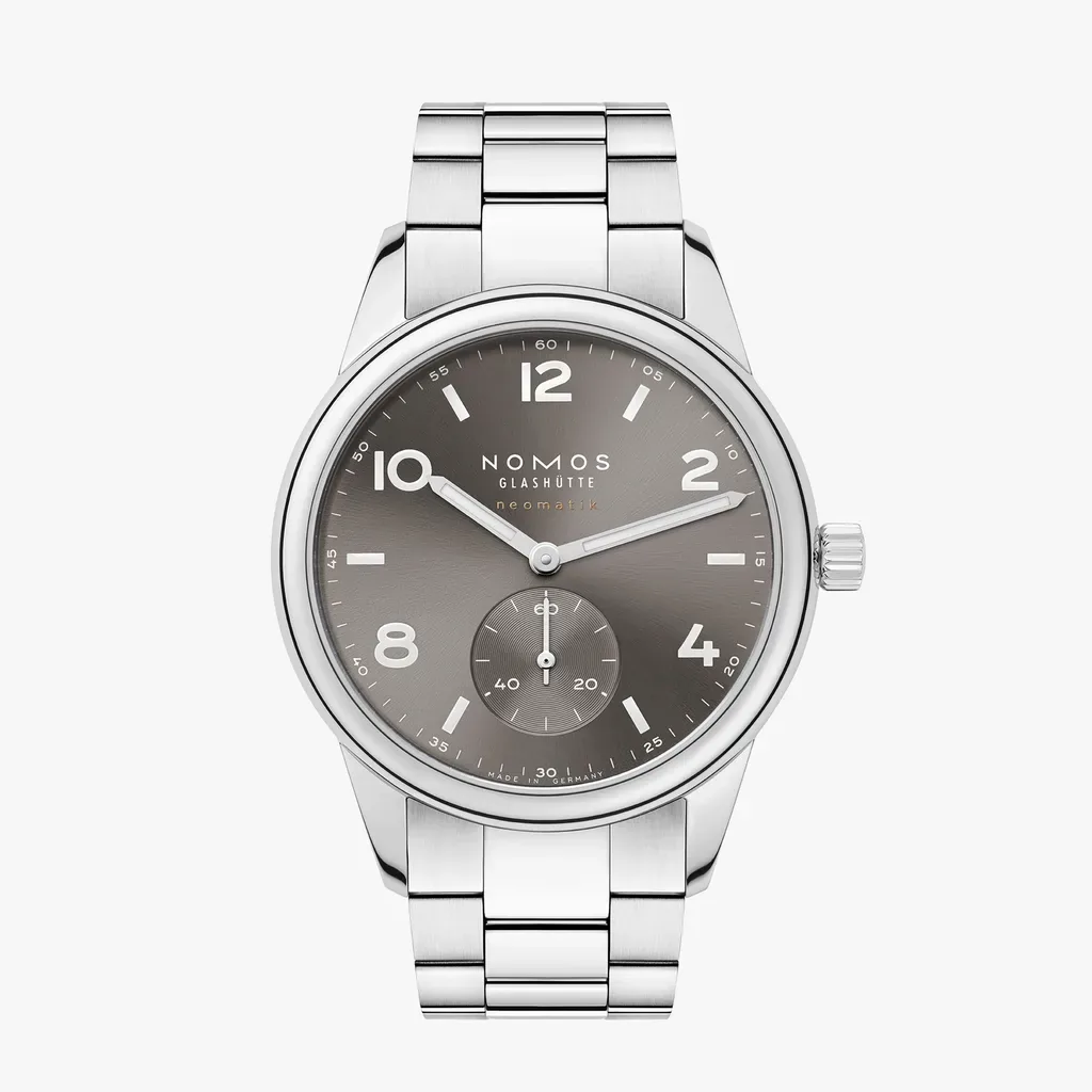 Club Sport neomatik Worldtimer selected view