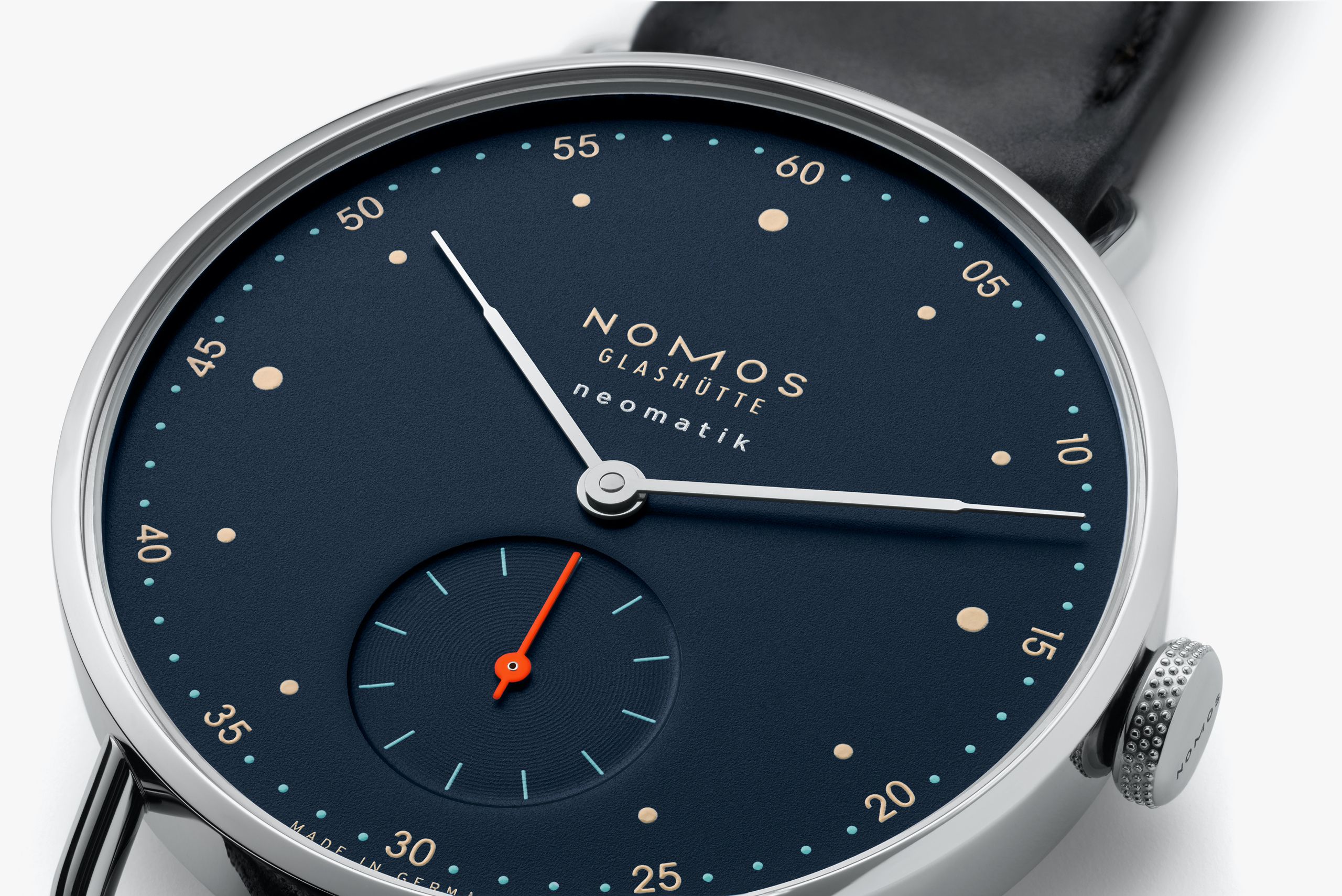 Metro neomatik midnight blue thumbnail 3