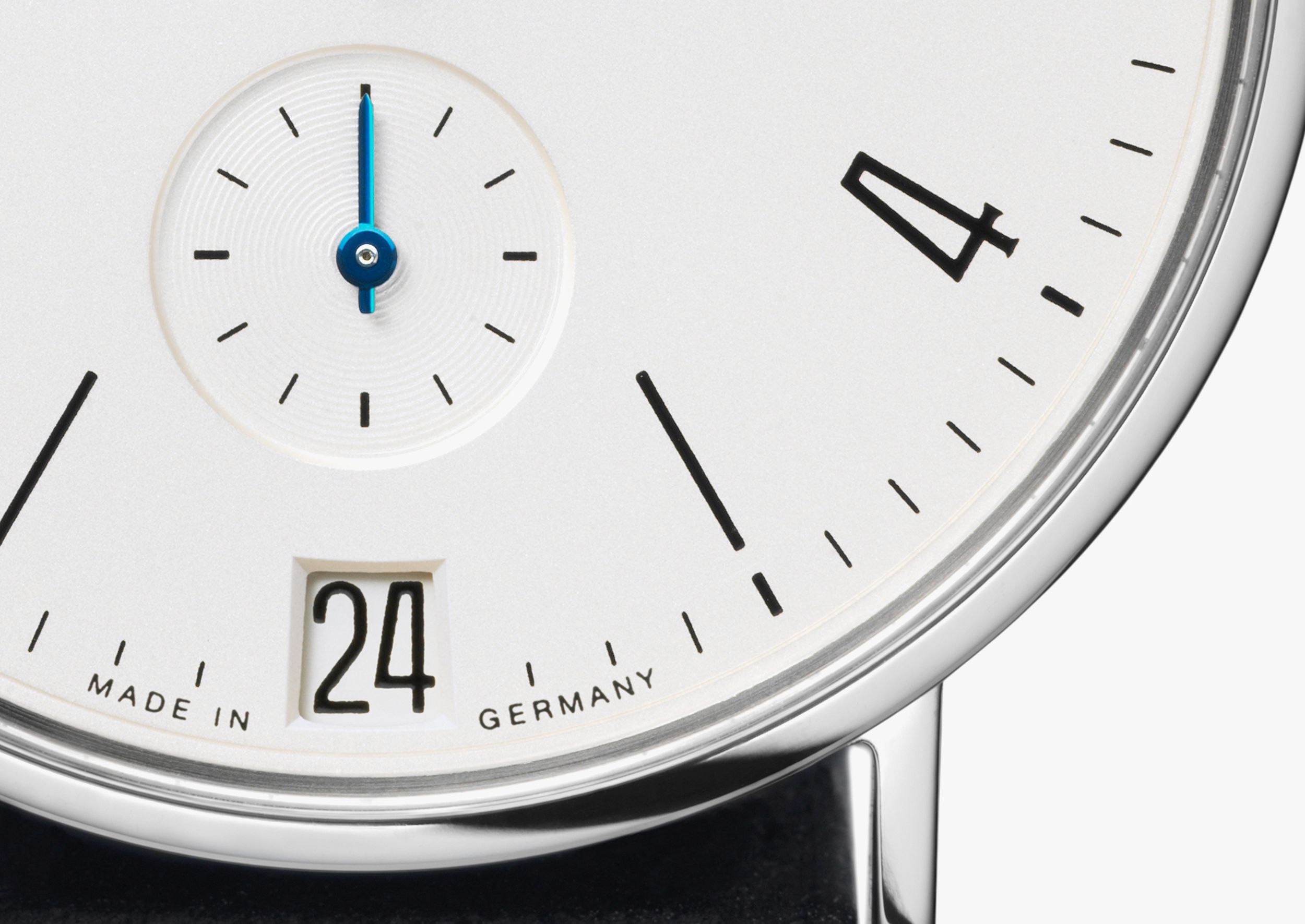 Tangente date power reserve thumbnail 4