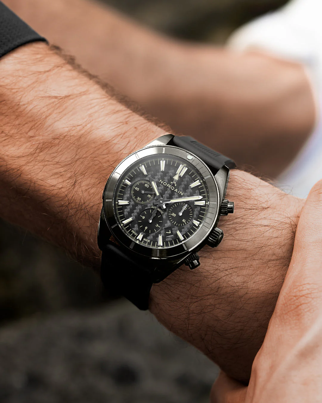 Adventure Chrono 44mm DLC thumbnail 3