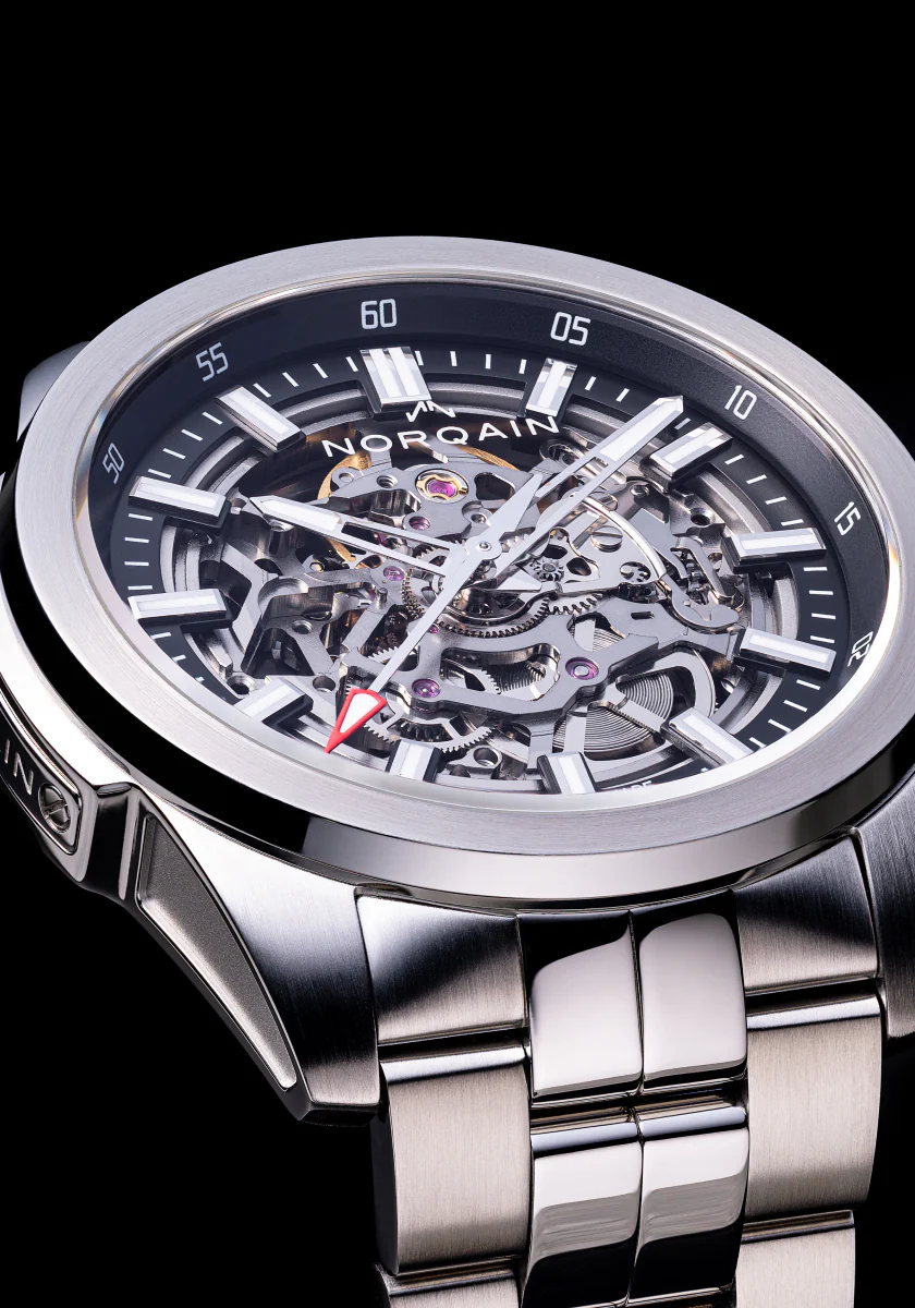 Independence Skeleton 42mm thumbnail 2