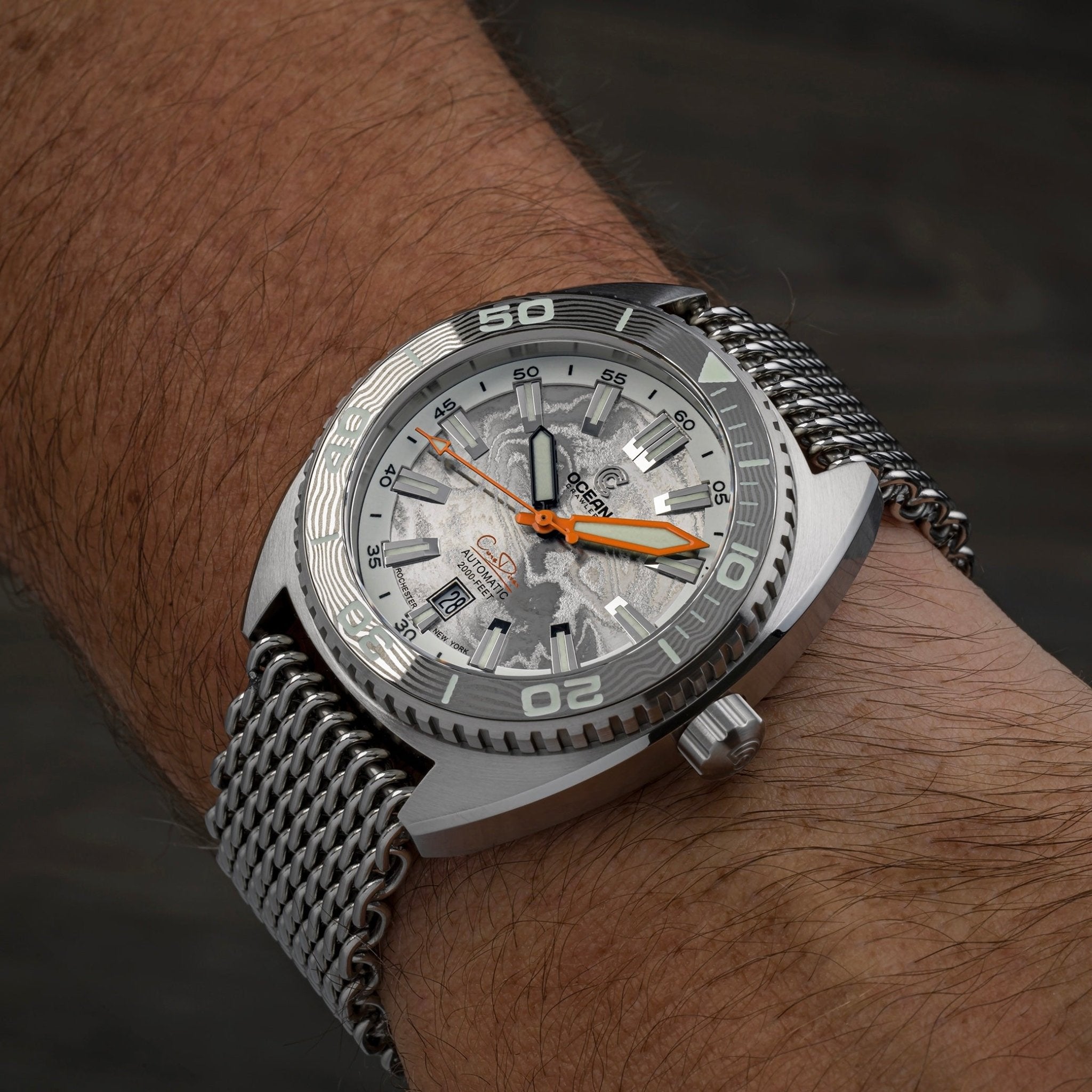 Core Diver - Damascus Steel - 2 Straps Included! thumbnail 3