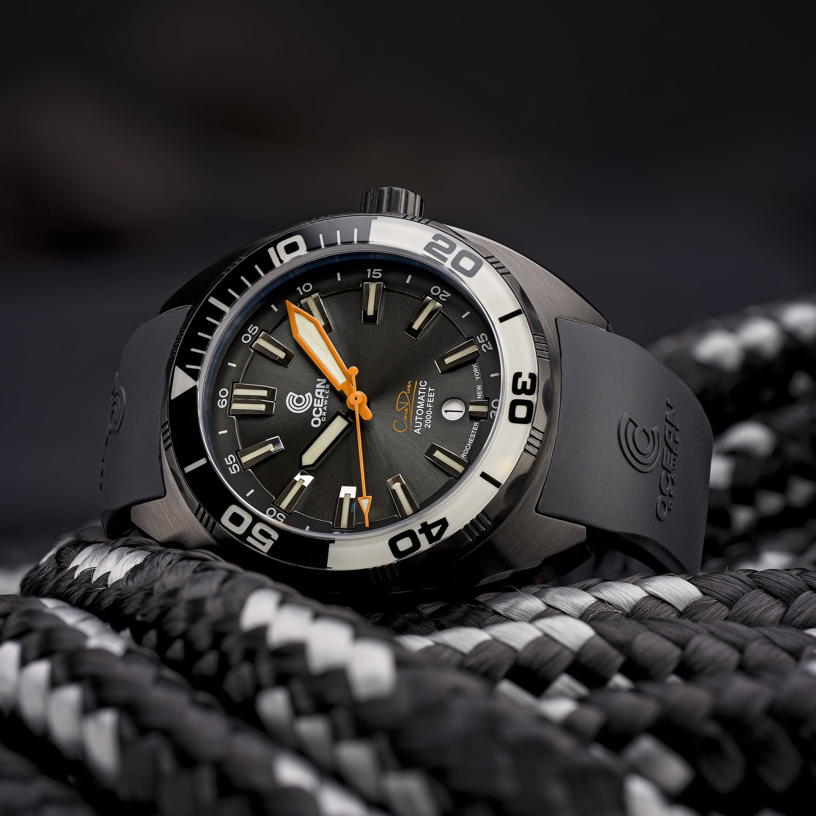 Ocean Crawler Core Diver - Black/White DLC thumbnail 2