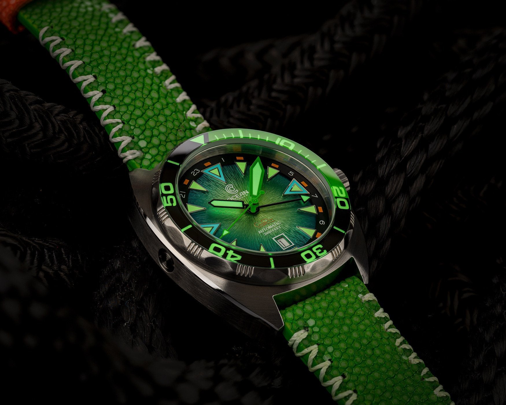 Ocean Crawler Core Diver GMT V2 - Green/Green thumbnail 2
