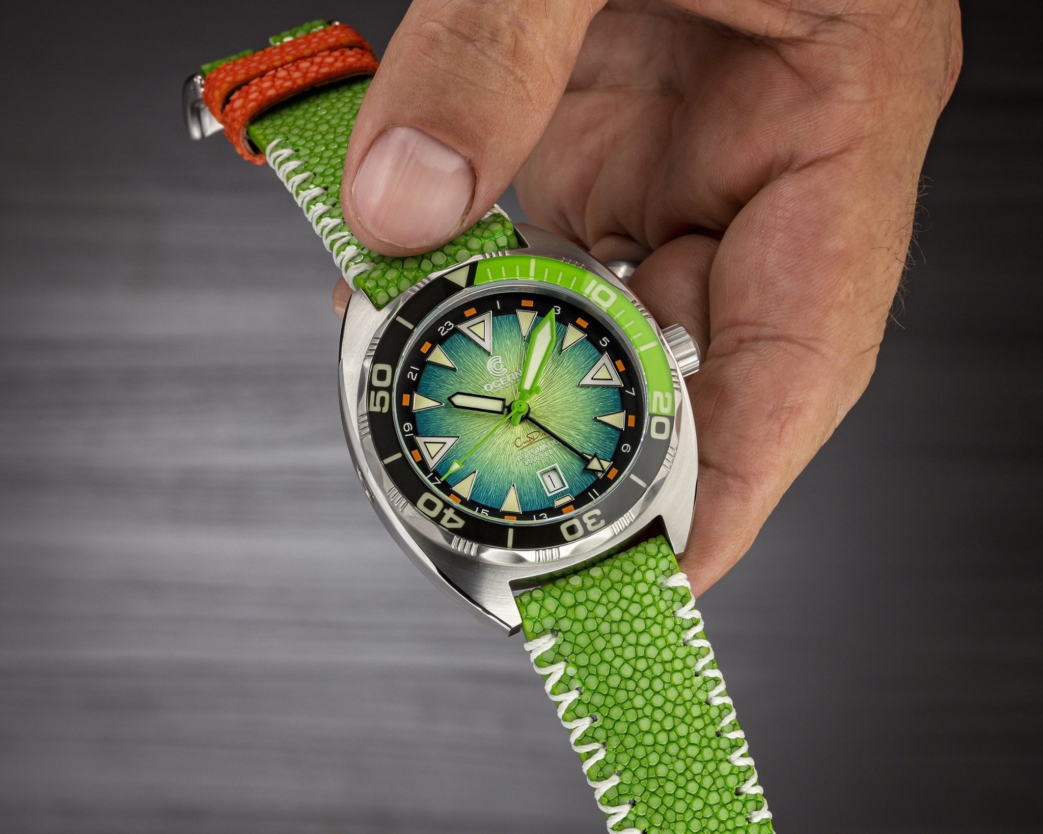 Ocean Crawler Core Diver GMT V2 - Green/Green thumbnail 3