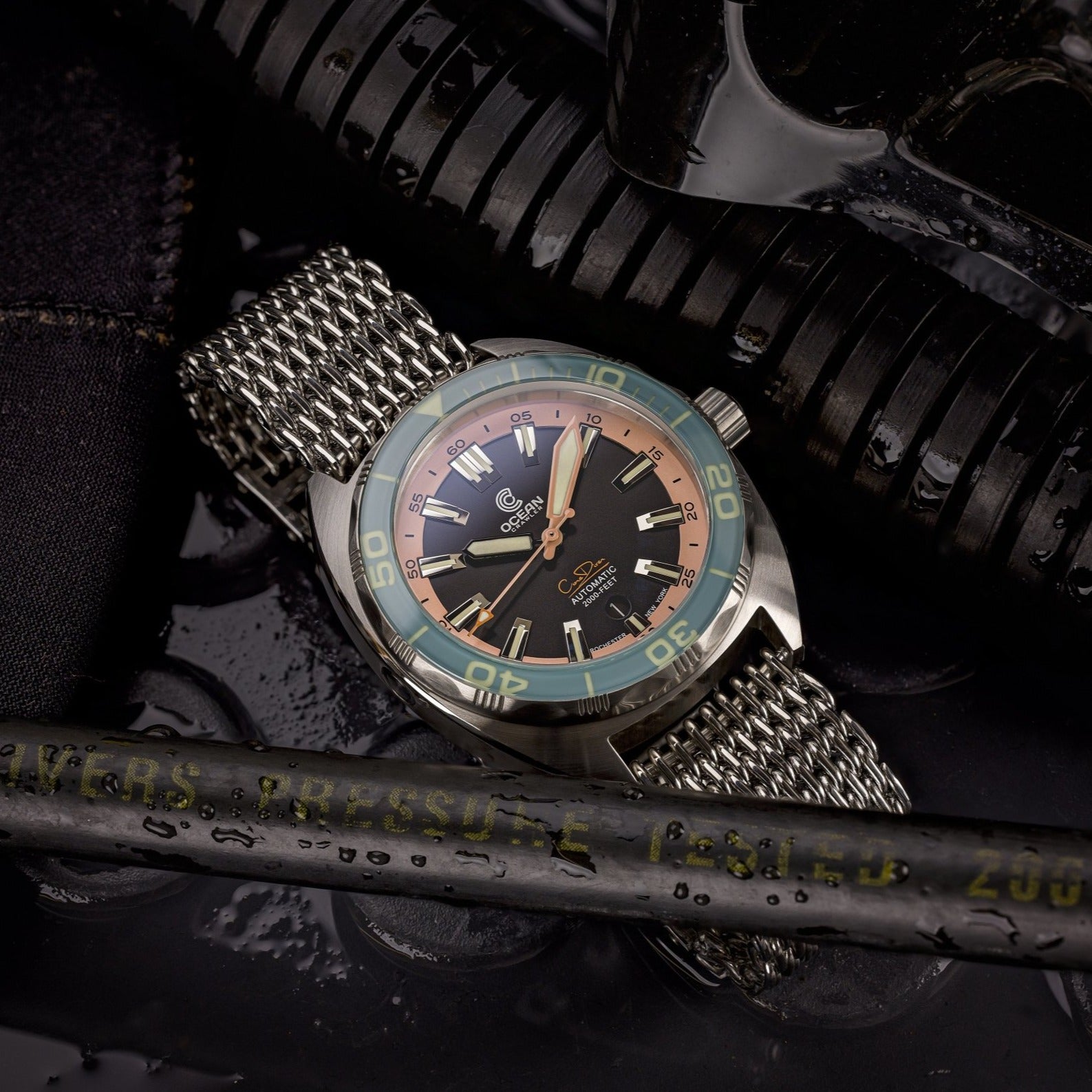Ocean Crawler Core Diver V3 - Aqua/Salmon thumbnail 3